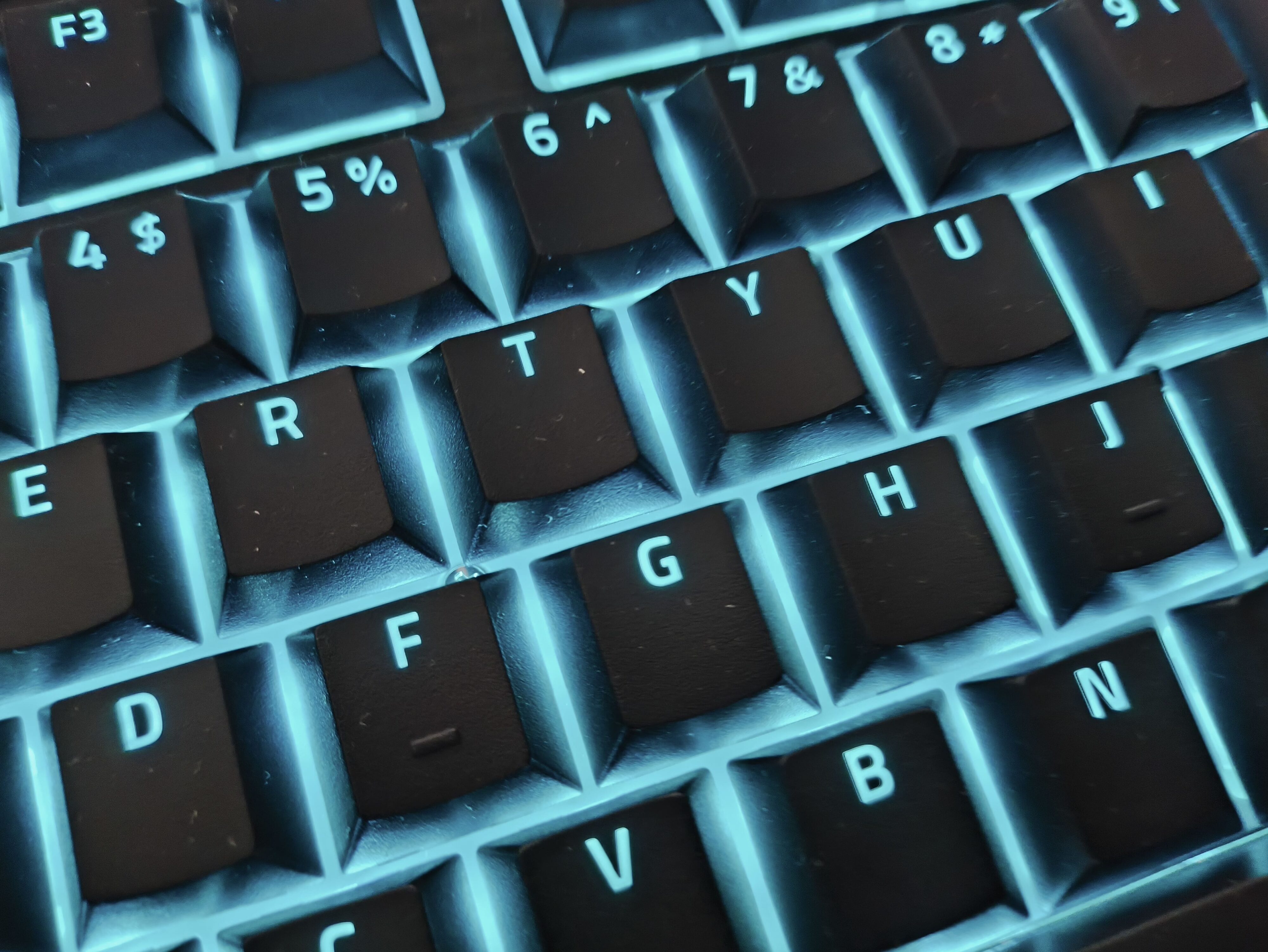 Razer BlackWidow V4 Low-Profile Tenkeyless Hyperspeed - premierowy test klawiatury niskoprofilowej