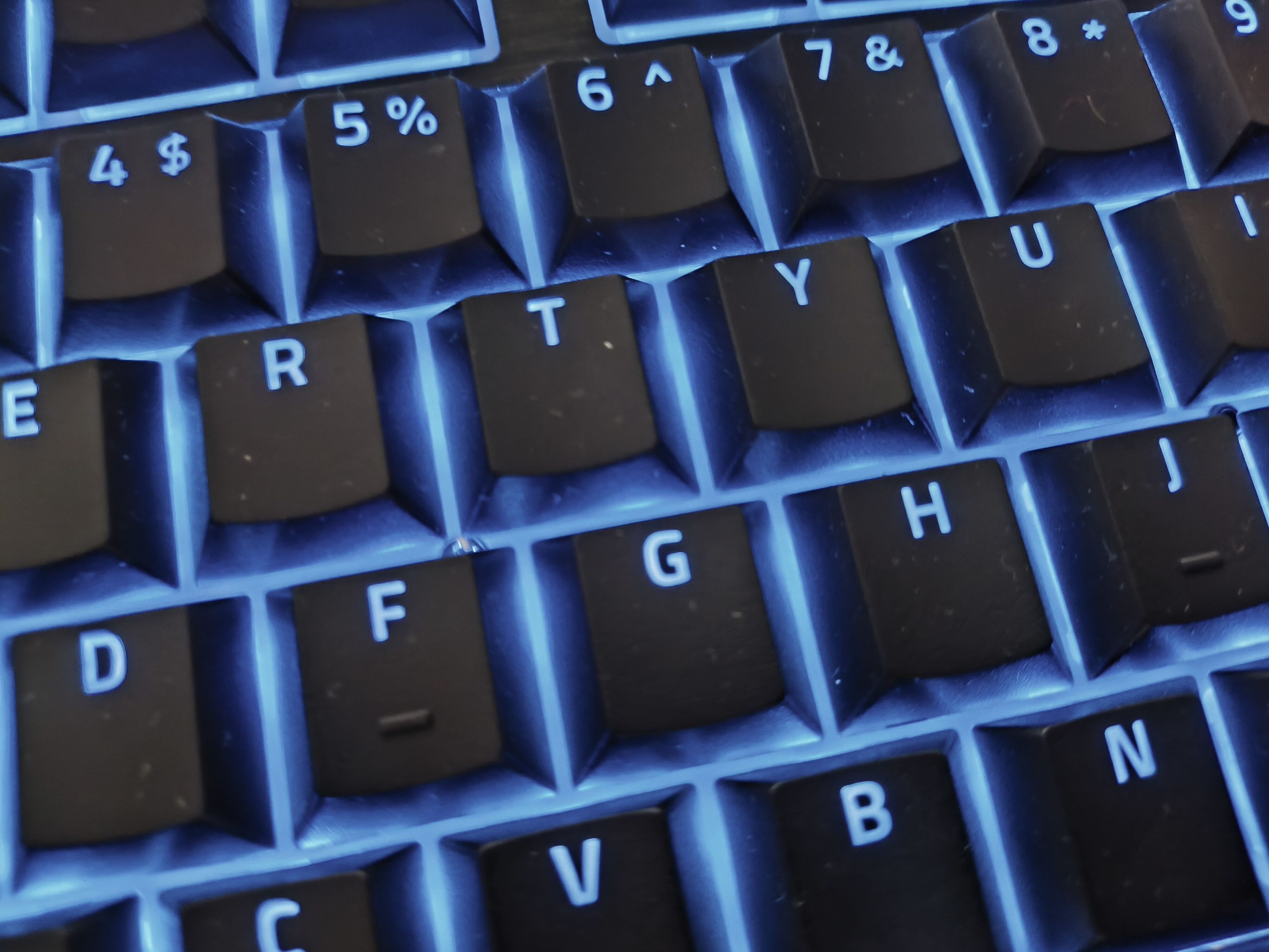 Razer BlackWidow V4 Low-Profile Tenkeyless Hyperspeed - premierowy test klawiatury niskoprofilowej