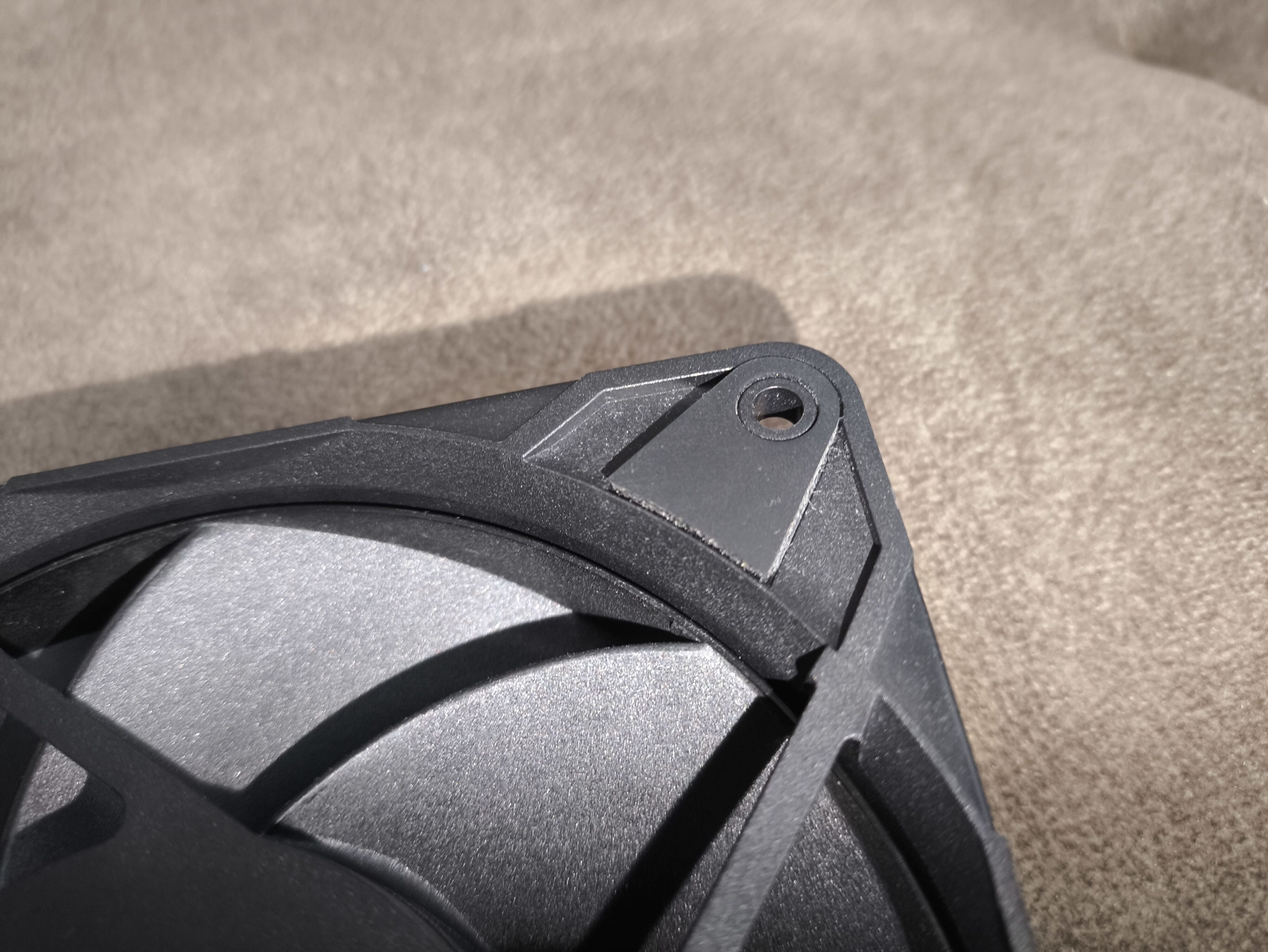 Arctic Liquid Freezer III Pro 360 - test chłodzenia AIO. Wydajnie, ale jednocześnie masakrycznie głośno