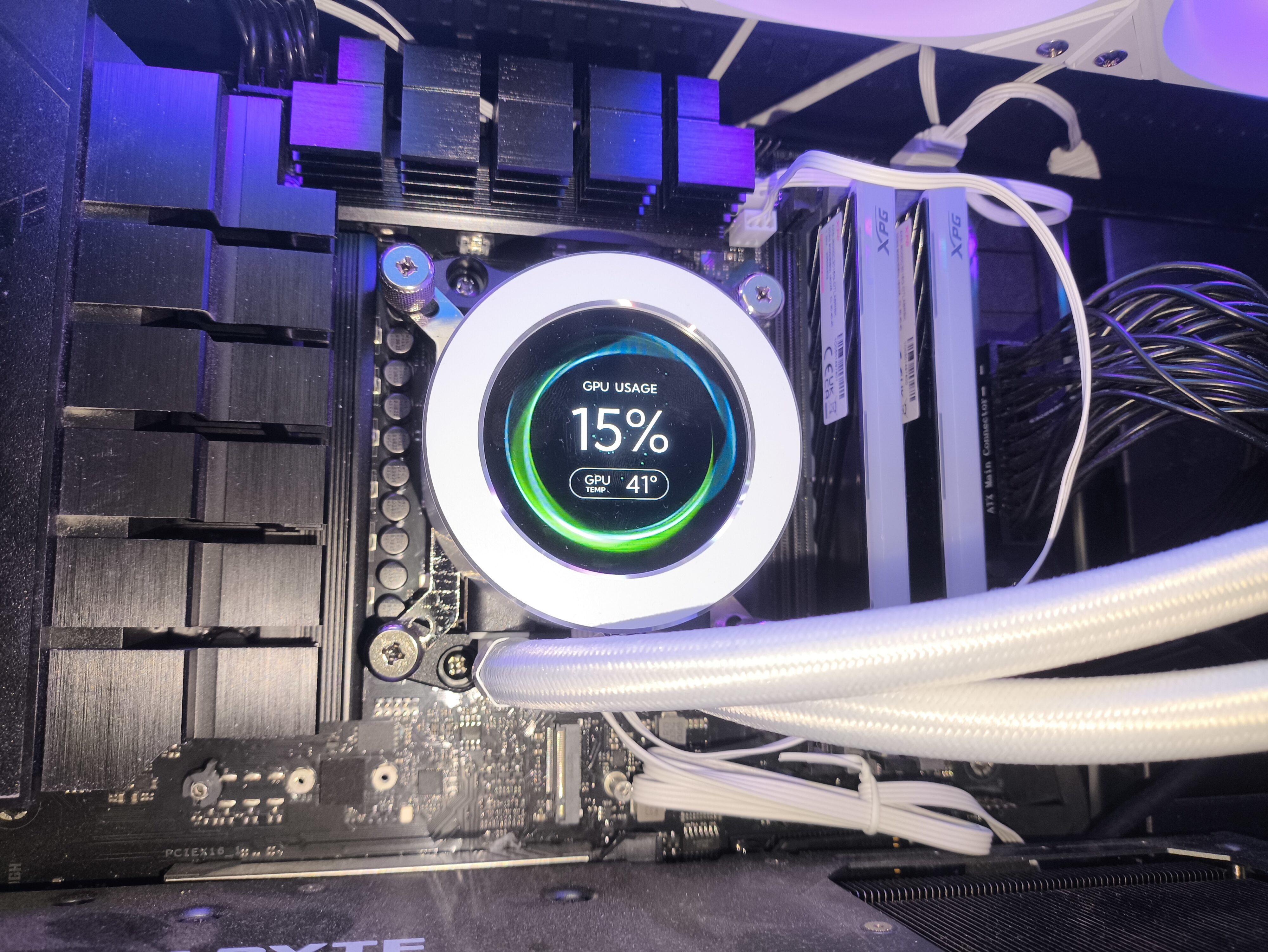 Krux HydroX 240 / Krux HydroGlance 360 White LCD - premierowy test chłodzeń AIO. Czy oba są warte uwagi?