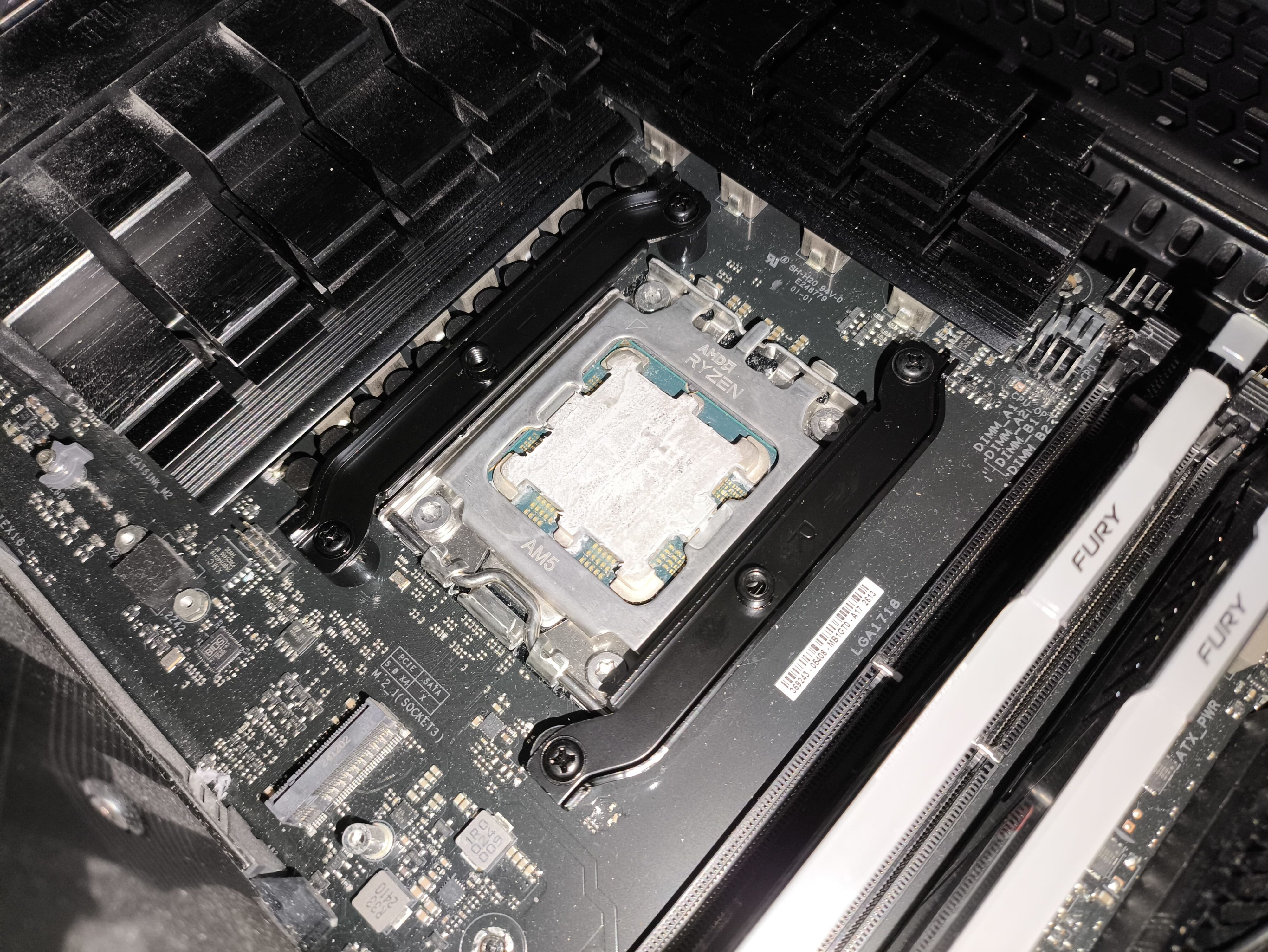 Arctic Liquid Freezer III Pro 360 - test chłodzenia AIO. Wydajnie, ale jednocześnie masakrycznie głośno