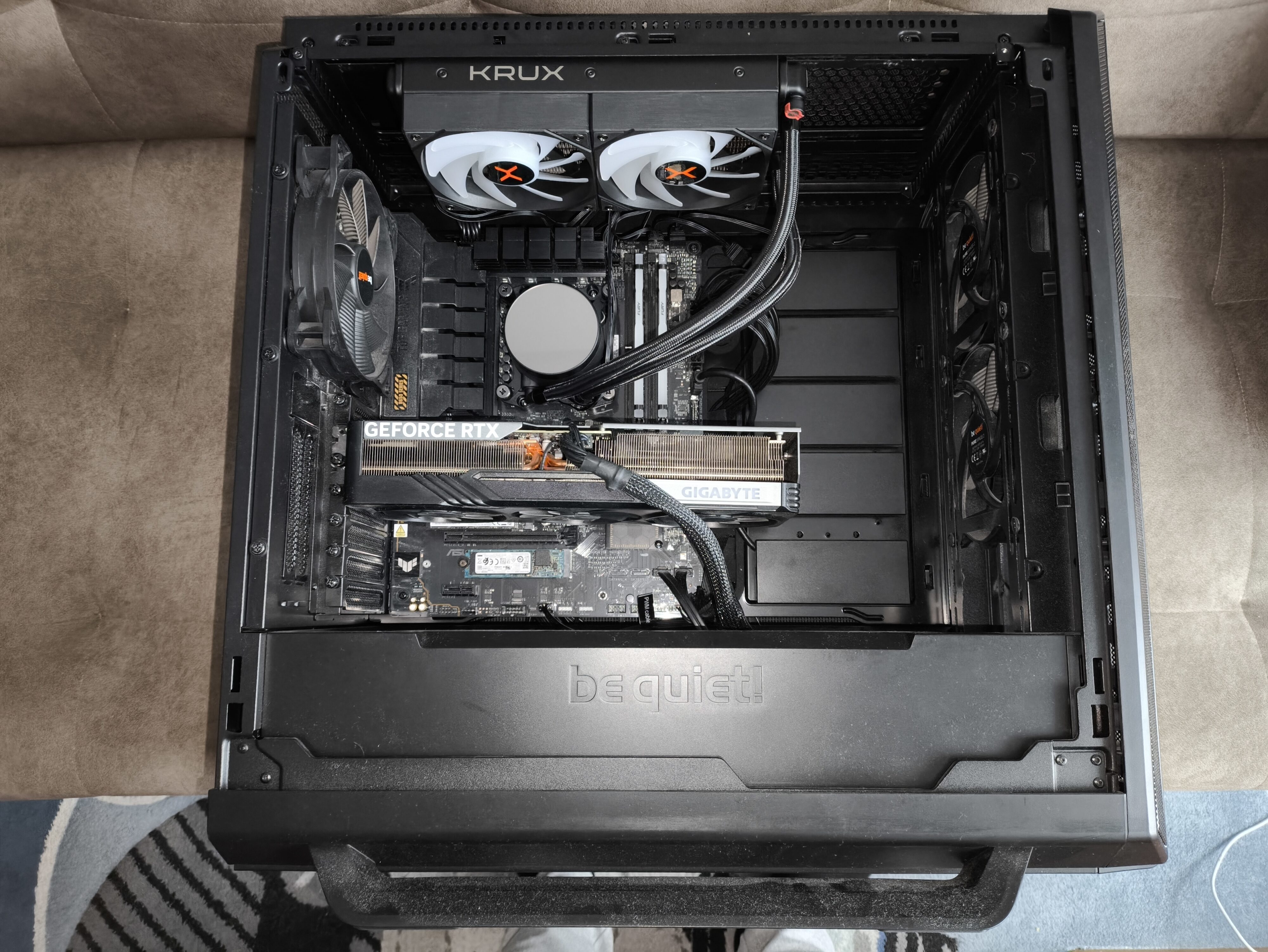 Krux HydroX 240 / Krux HydroGlance 360 White LCD - premierowy test chłodzeń AIO. Czy oba są warte uwagi?