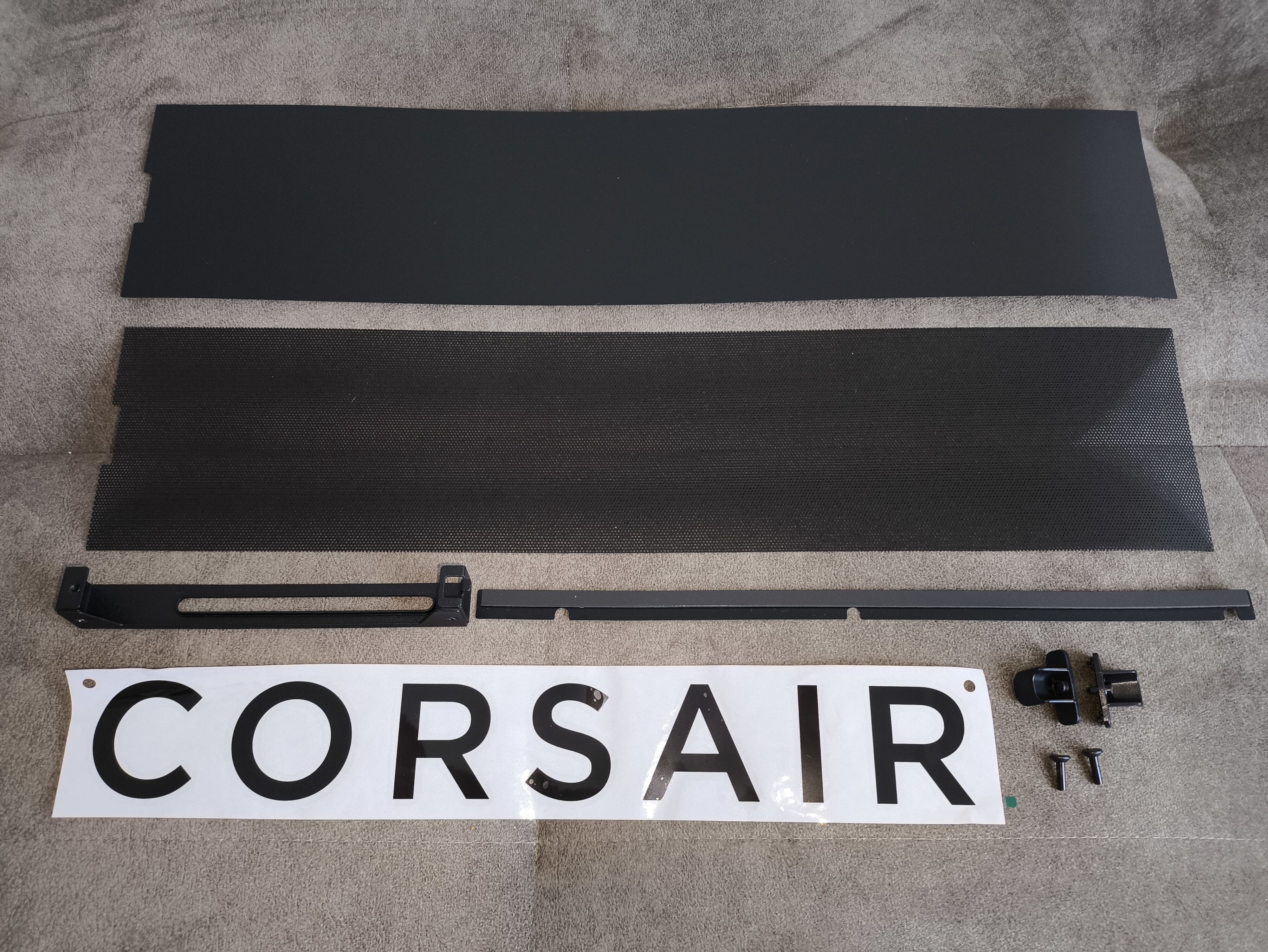 Corsair Frame 5000D RS - test obudowy. Pojemna i wysoce konfigurowalna. Ale też i głośna