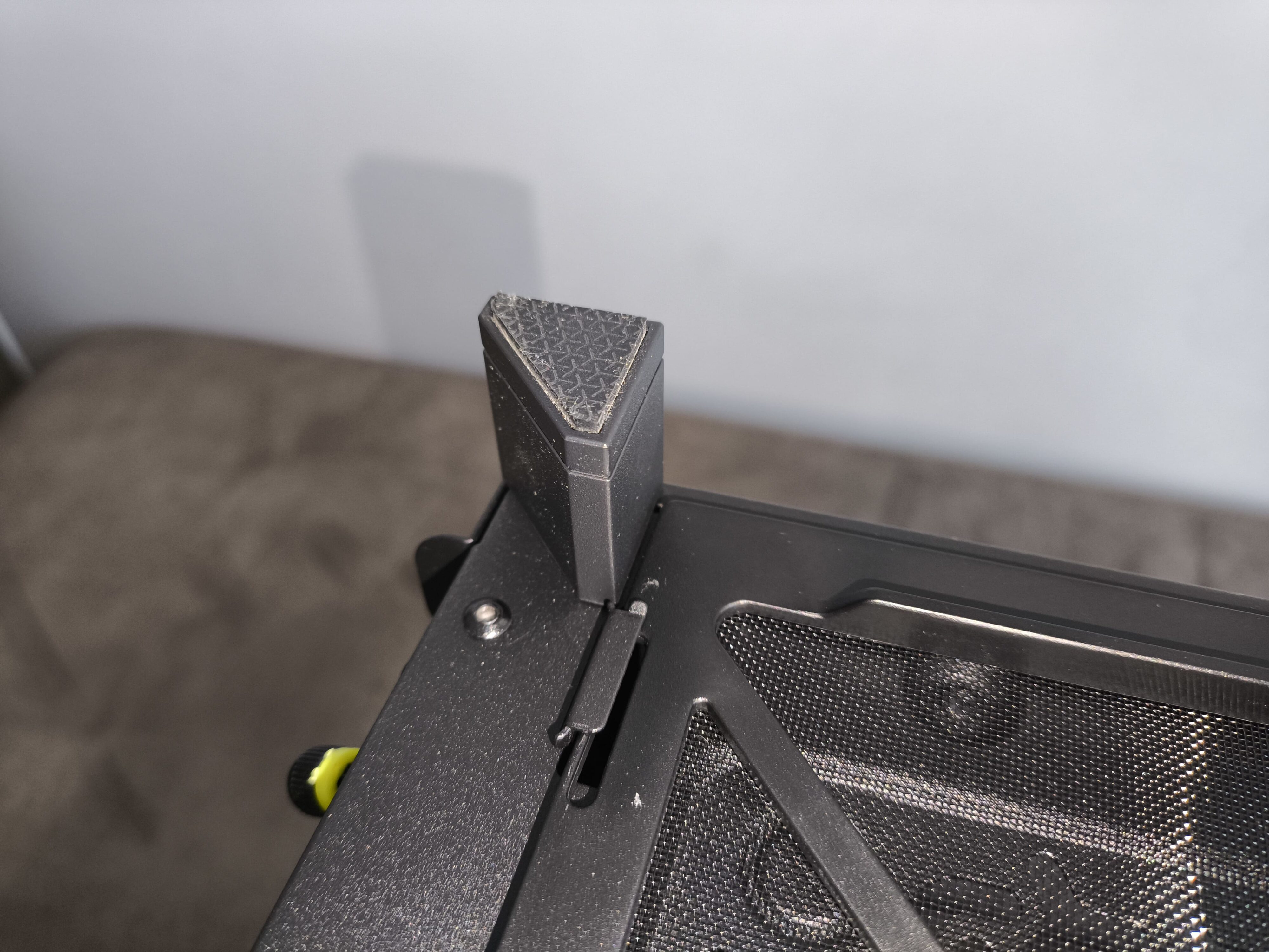 Corsair Frame 5000D RS - test obudowy. Pojemna i wysoce konfigurowalna. Ale też i głośna