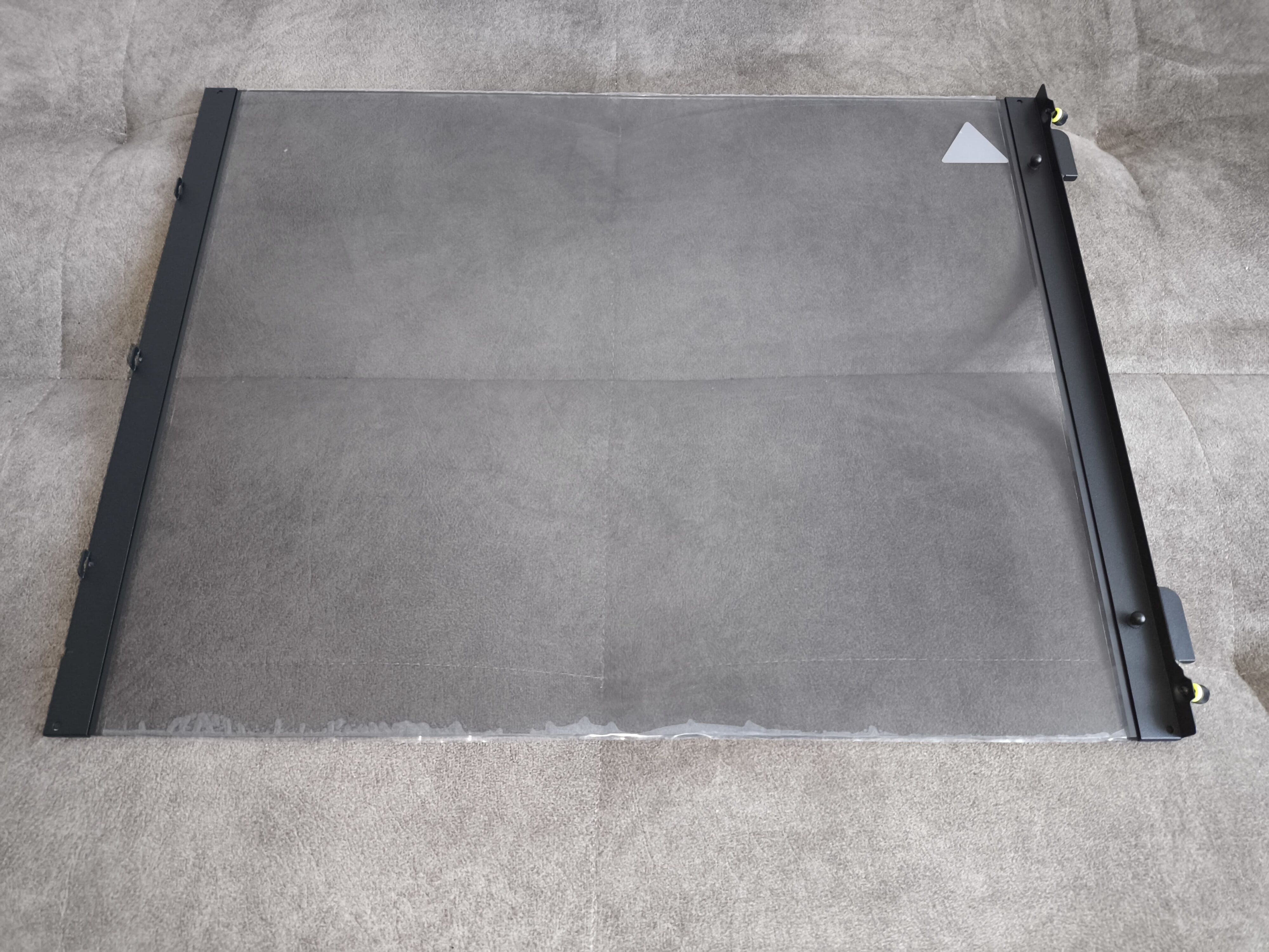 Corsair Frame 5000D RS - test obudowy. Pojemna i wysoce konfigurowalna. Ale też i głośna