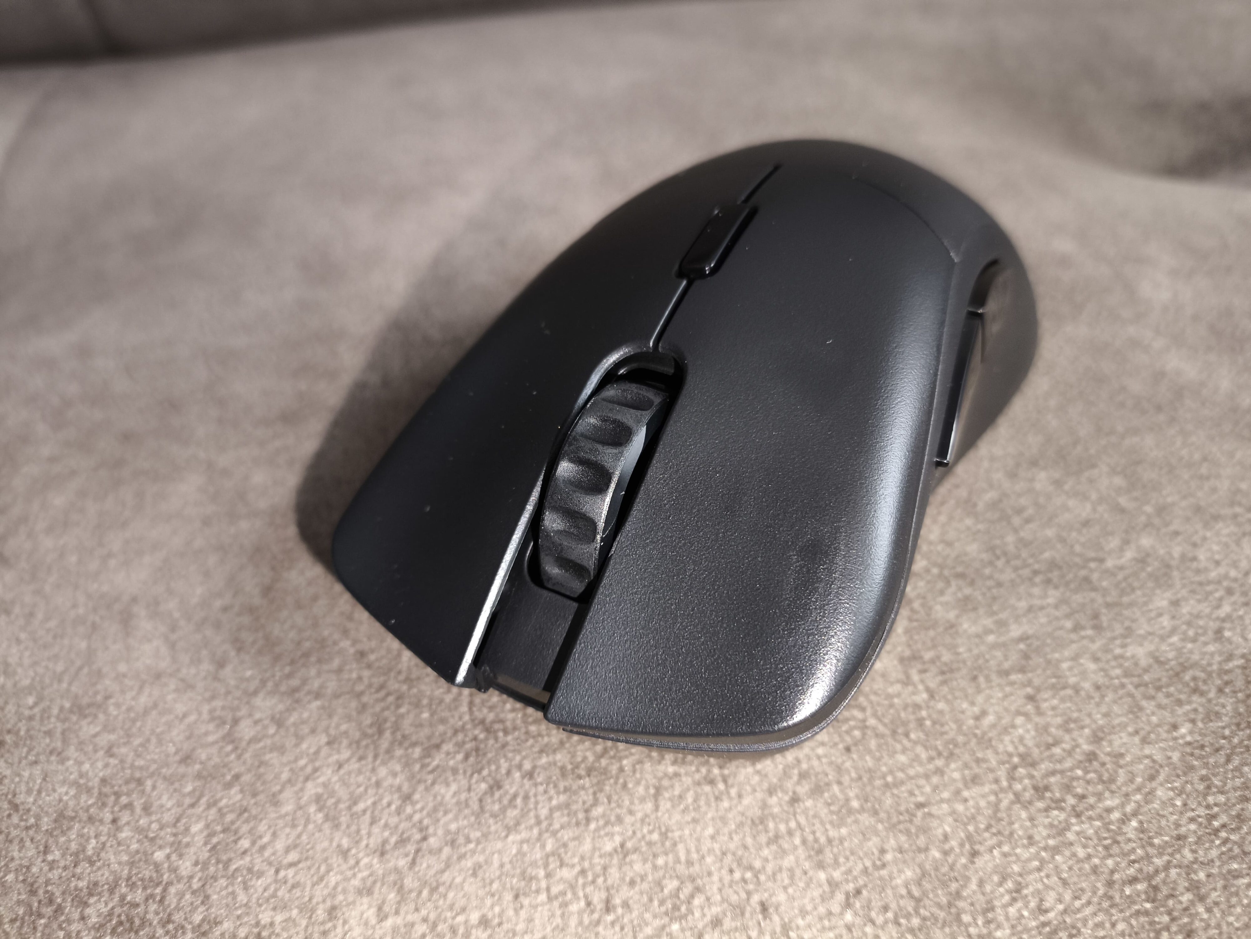 Glorious Model D2 Pro (4K/8KHz Edition) - test myszki