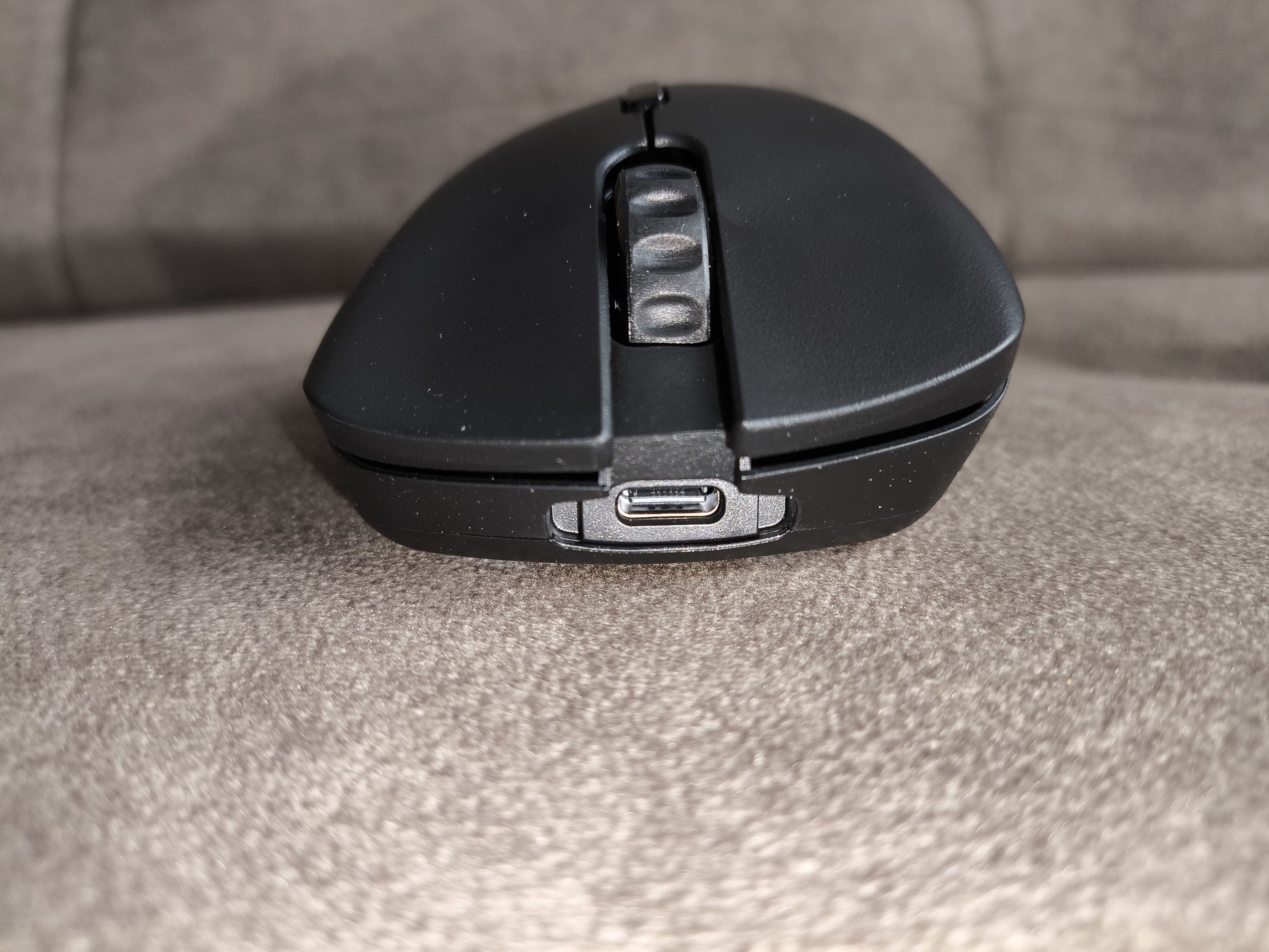 Glorious Model D2 Pro (4K/8KHz Edition) - test myszki