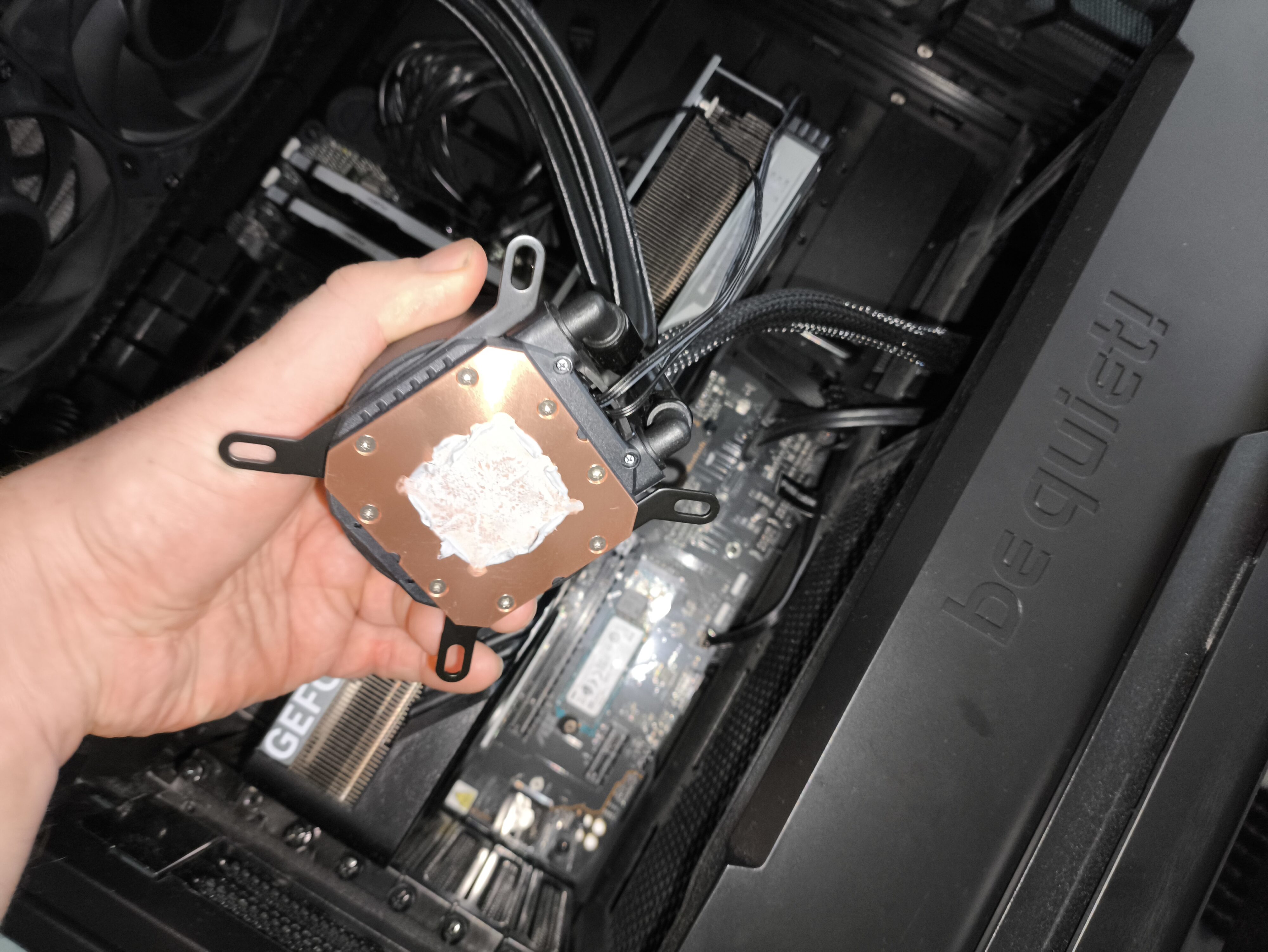 Krux HydroX 240 / Krux HydroGlance 360 White LCD - premierowy test chłodzeń AIO. Czy oba są warte uwagi?