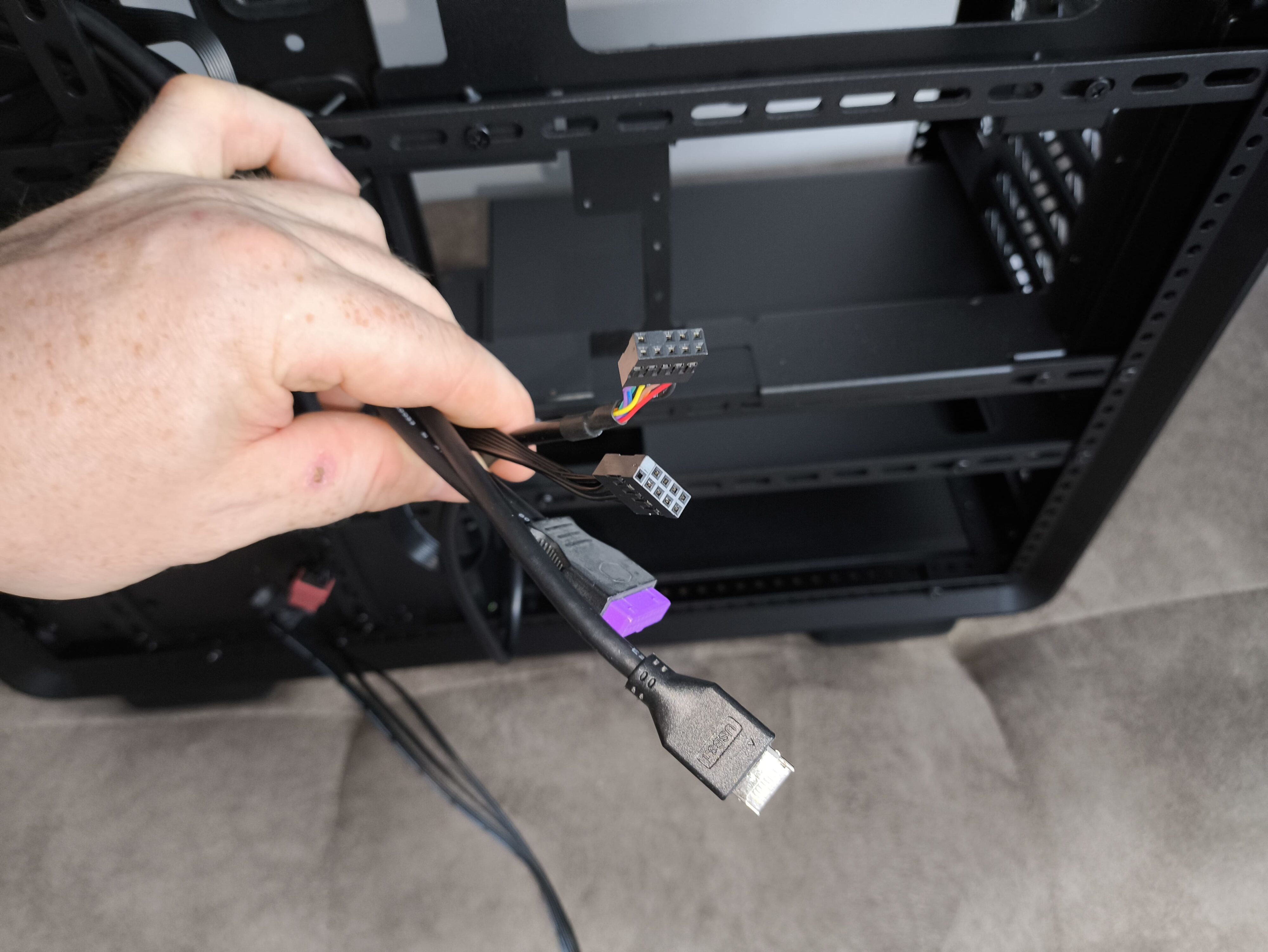 Cooler Master MasterFrame 600 - test obudowy. Możesz robić z nią co chcesz. Teoretycznie. To wciąż bardziej prototyp aniżeli gotowy produkt