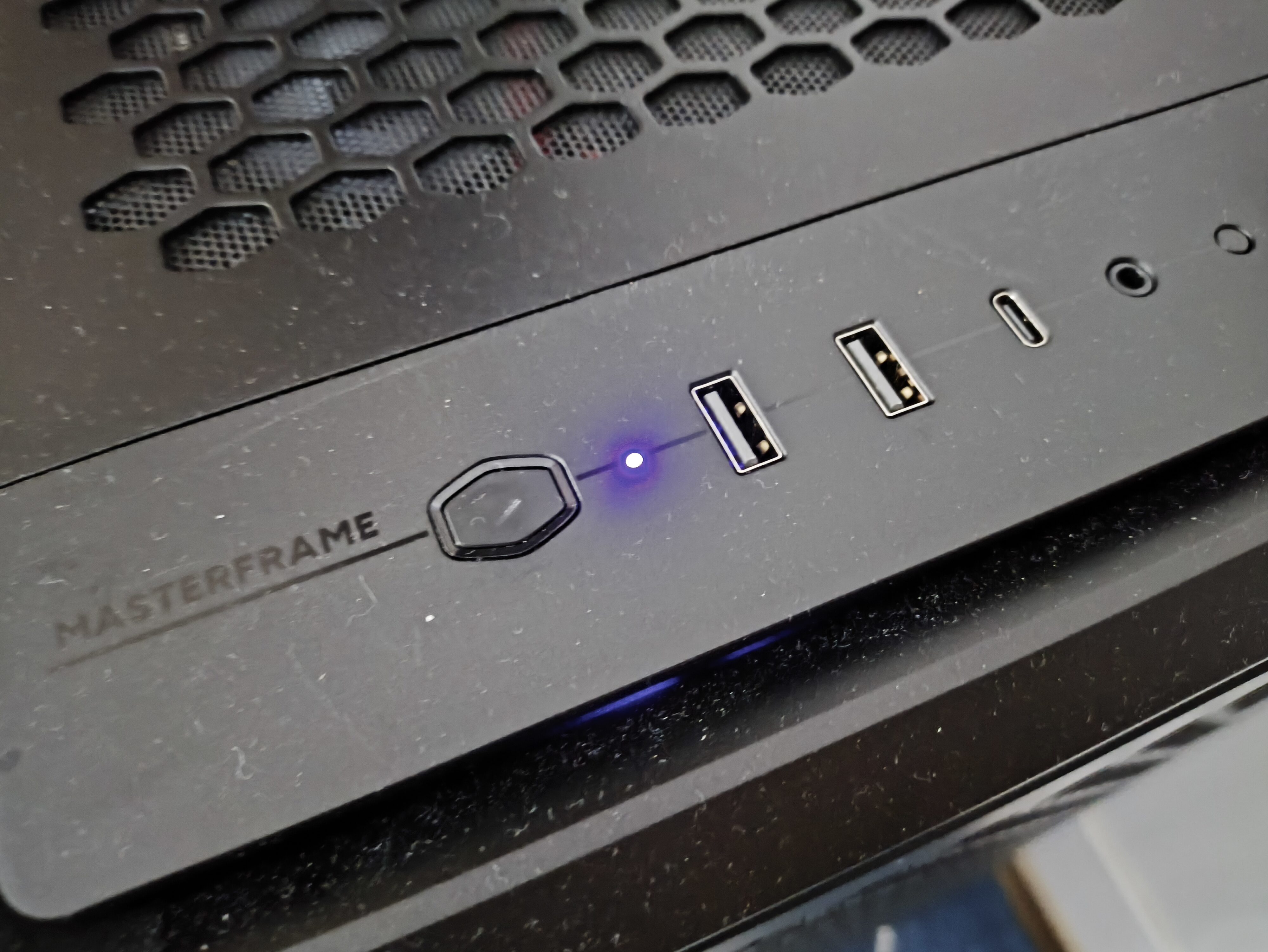 Cooler Master MasterFrame 600 - test obudowy. Możesz robić z nią co chcesz. Teoretycznie. To wciąż bardziej prototyp aniżeli gotowy produkt