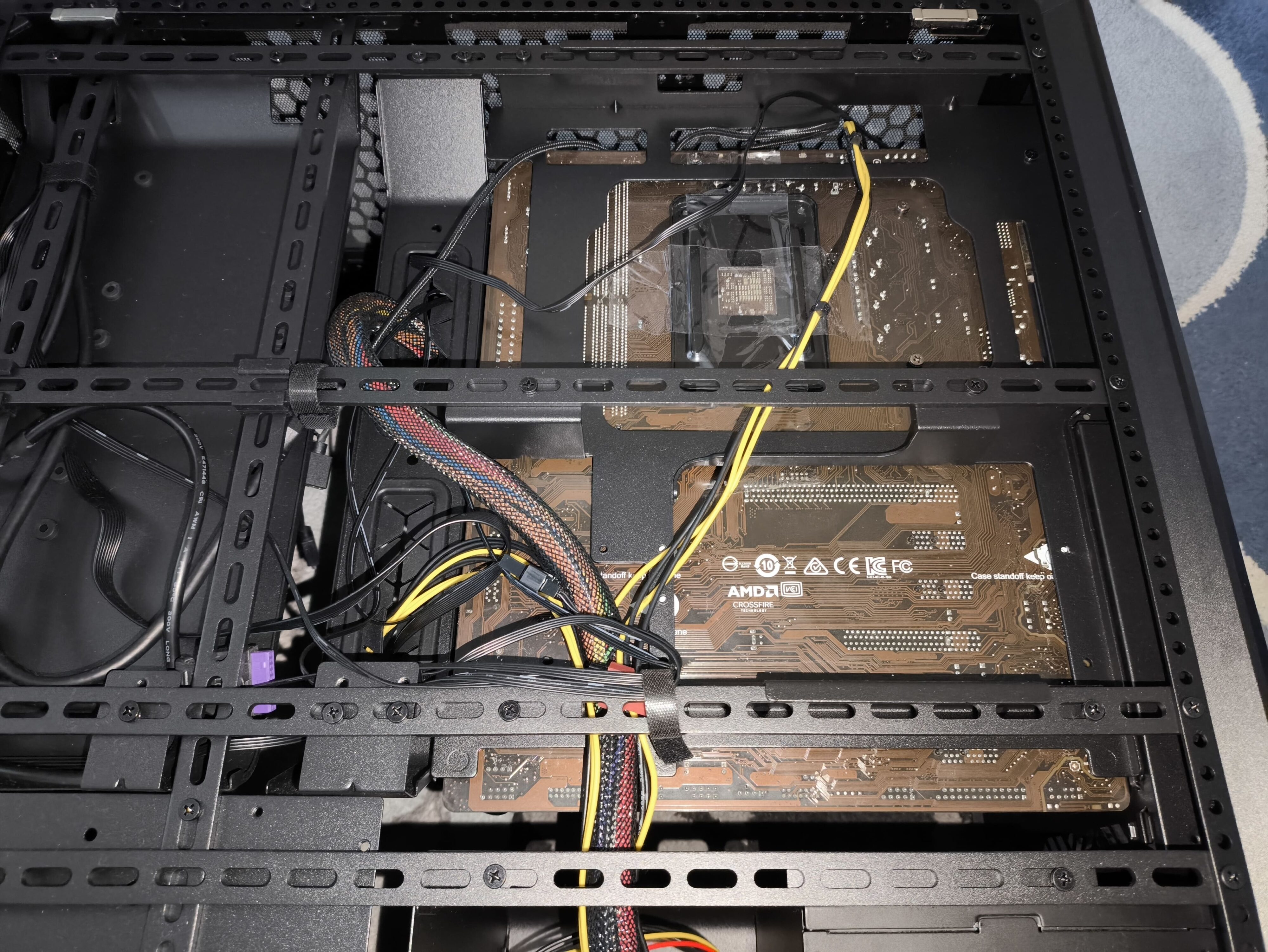 Cooler Master MasterFrame 600 - test obudowy. Możesz robić z nią co chcesz. Teoretycznie. To wciąż bardziej prototyp aniżeli gotowy produkt