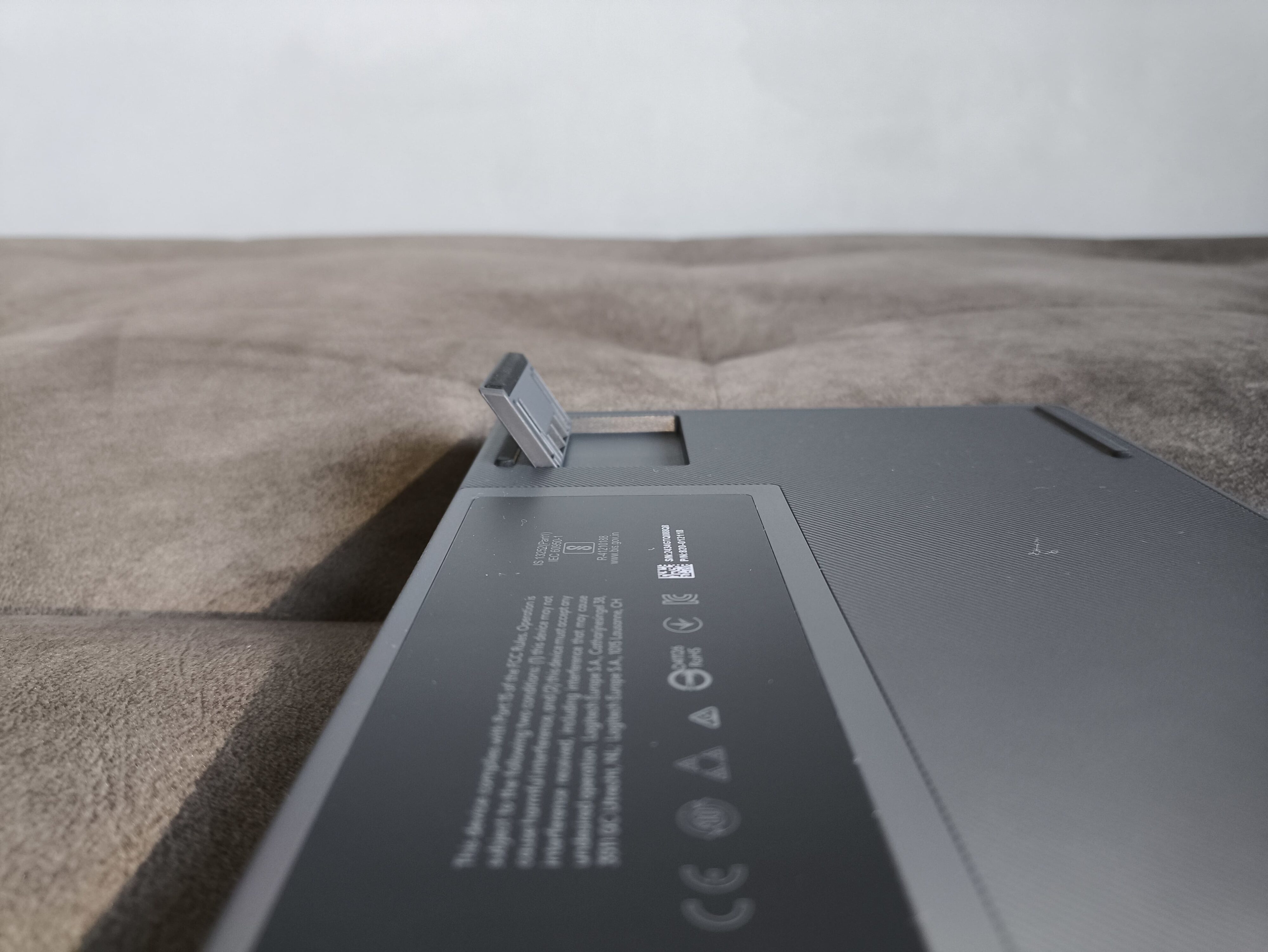 Logitech G515 TKL - test klawiatury. Tani w zakupie, ale okrojony w funkcje kuzyn modelu G515 Lightspeed TKL