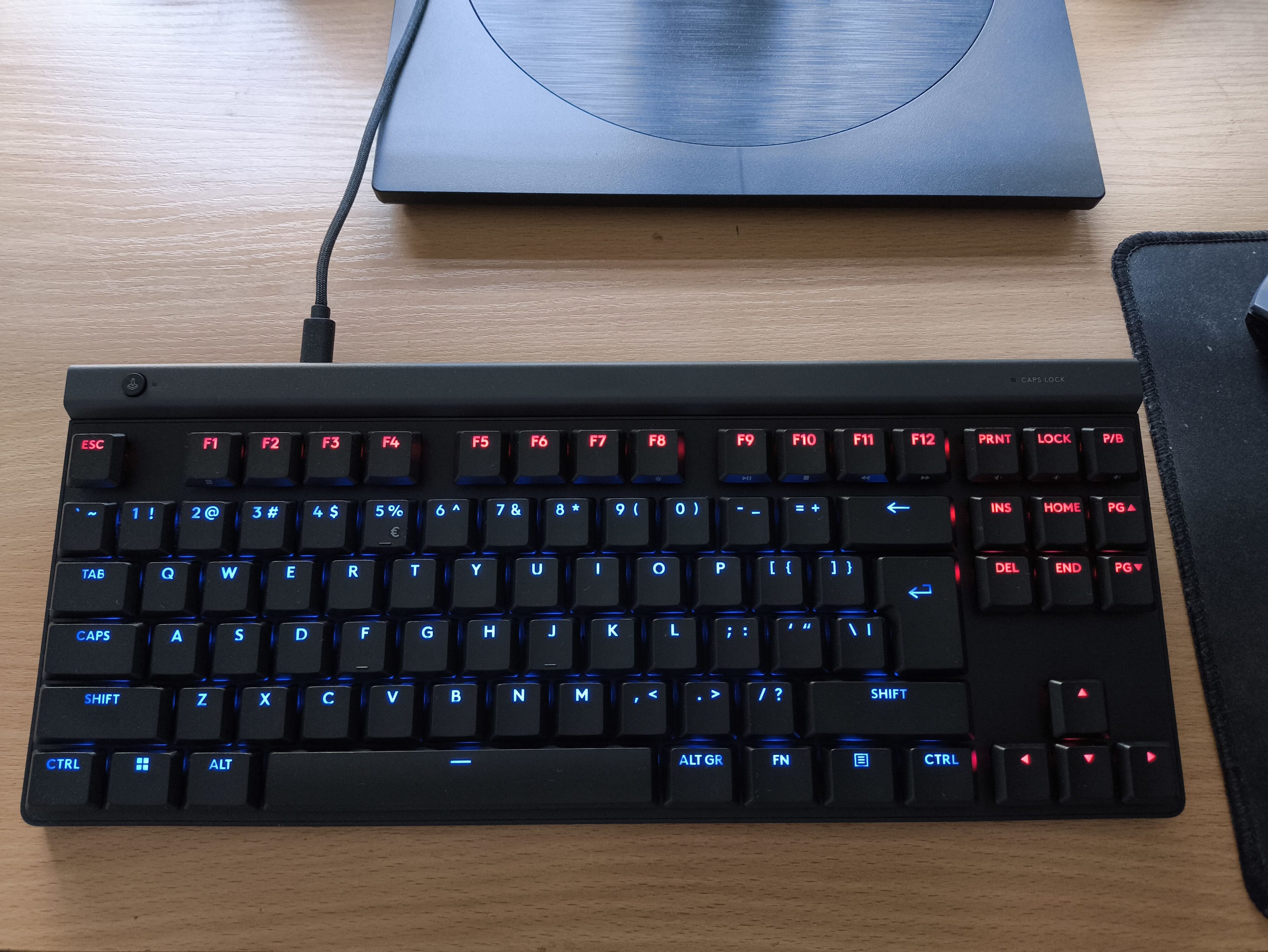 Logitech G515 TKL - test klawiatury. Tani w zakupie, ale okrojony w funkcje kuzyn modelu G515 Lightspeed TKL
