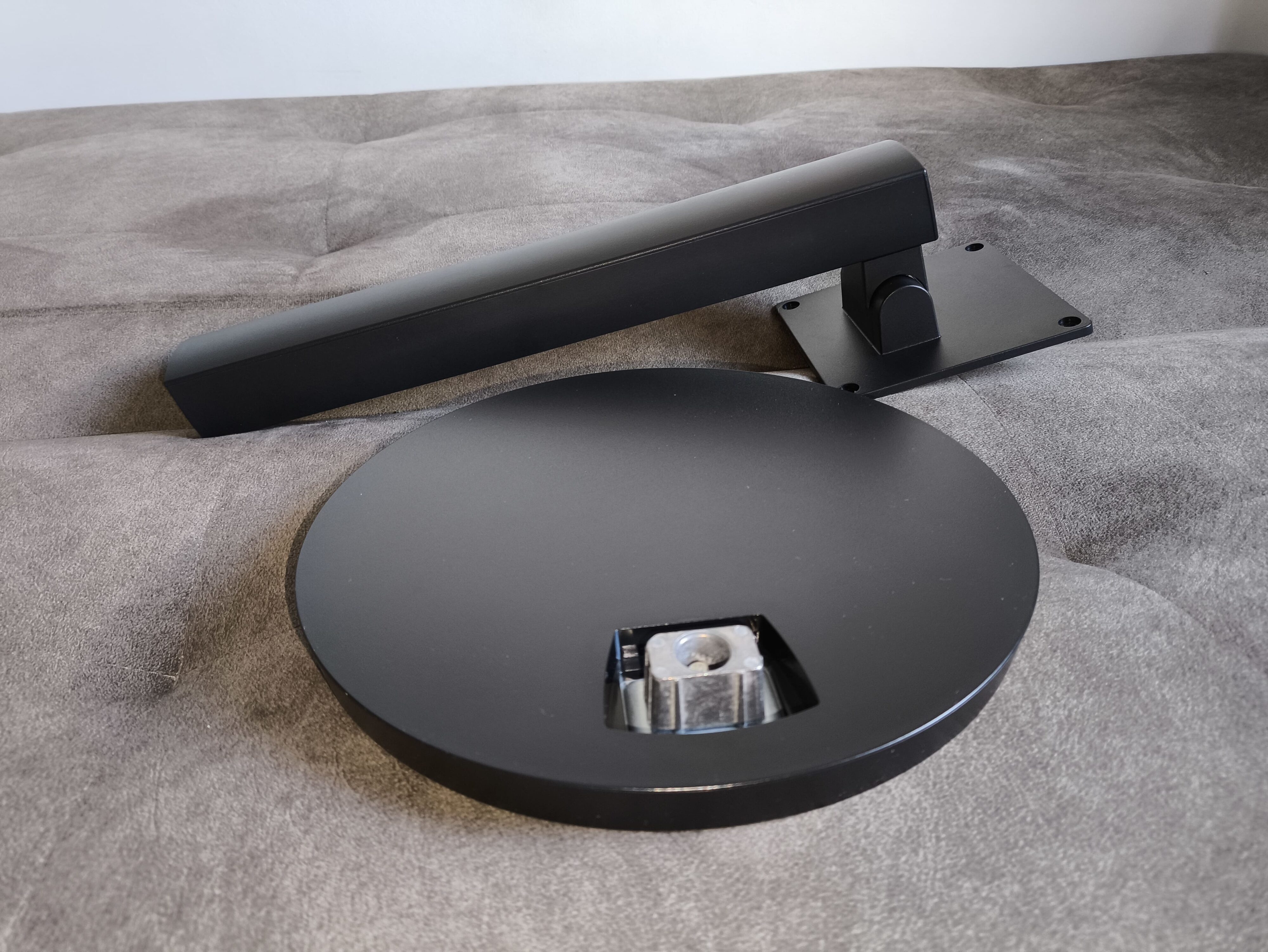 AOC U27B3CF - test monitora. Budżetowe, warte uwagi 4K