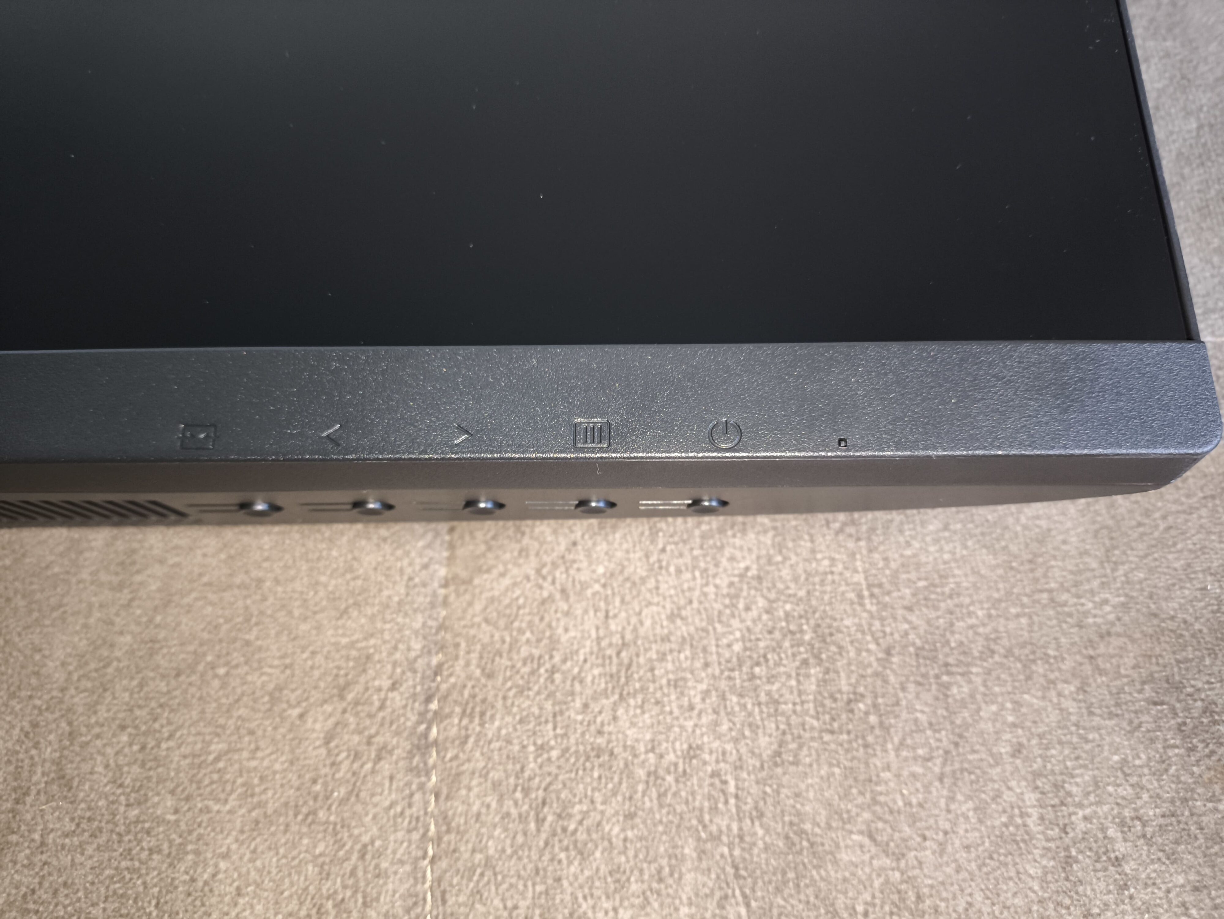 AOC U27B3CF - test monitora. Budżetowe, warte uwagi 4K