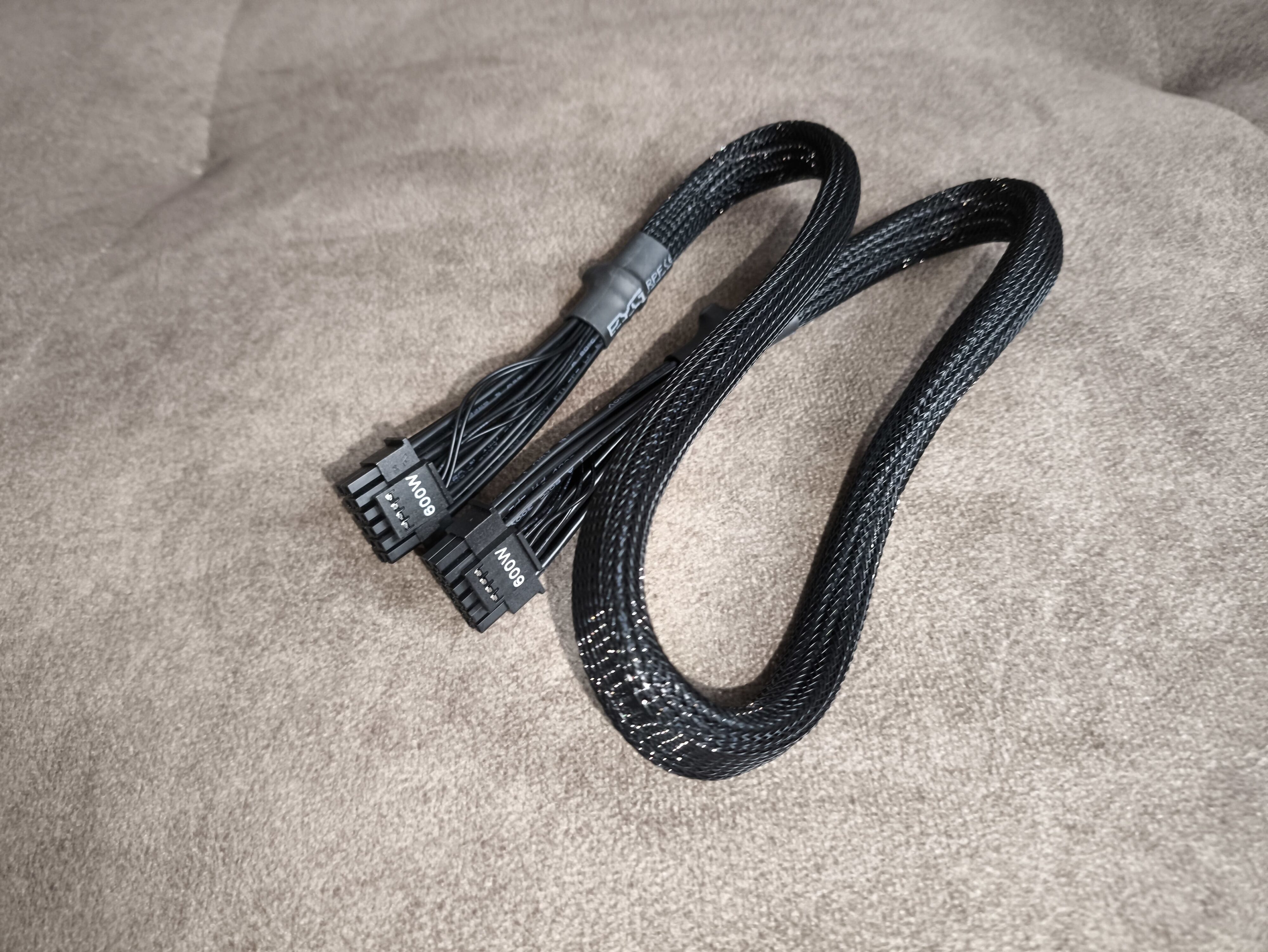 be quiet! Pure Power 13 M 850W - recenzja zasilacza. Bardzo cichy zasilacz zbudowany z komponentów najwyższej jakości