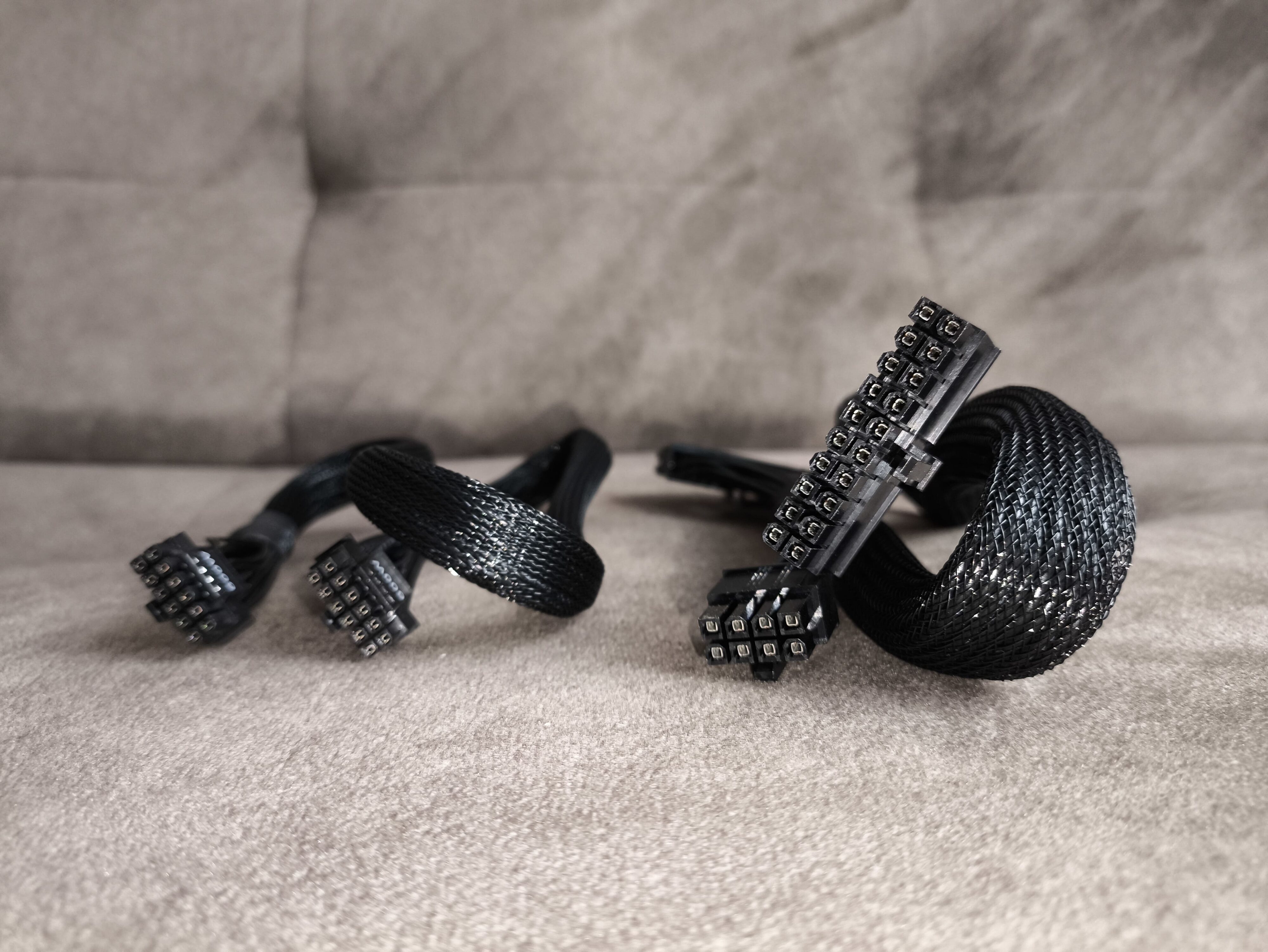 be quiet! Pure Power 13 M 850W - recenzja zasilacza. Bardzo cichy zasilacz zbudowany z komponentów najwyższej jakości