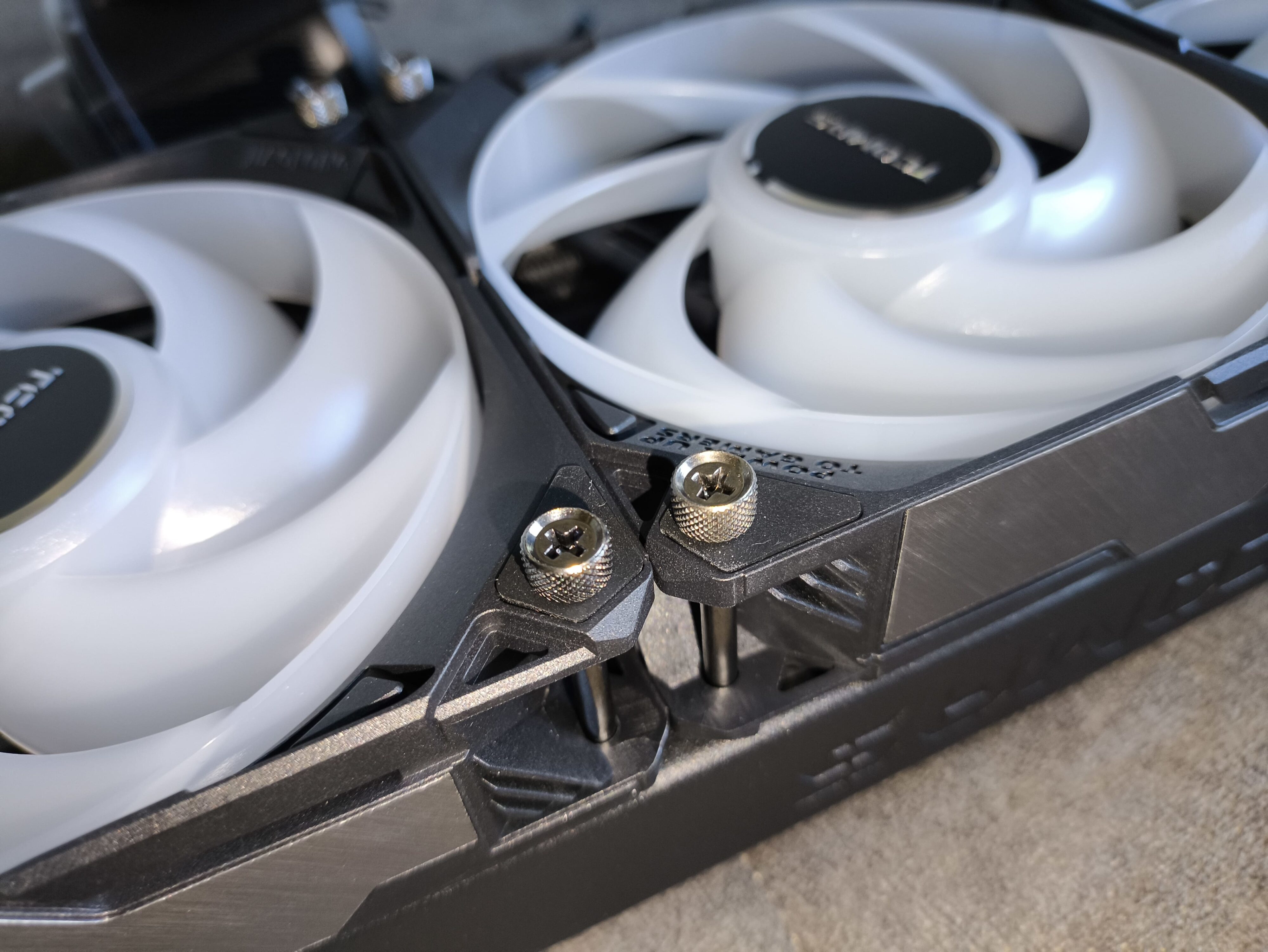 TComas LA200 360 - test chłodzenia AIO. Nowy gracz na polskim rynku chłodzeń procesorów. Czy testowane dziś chłodzenie jest godne uwagi?