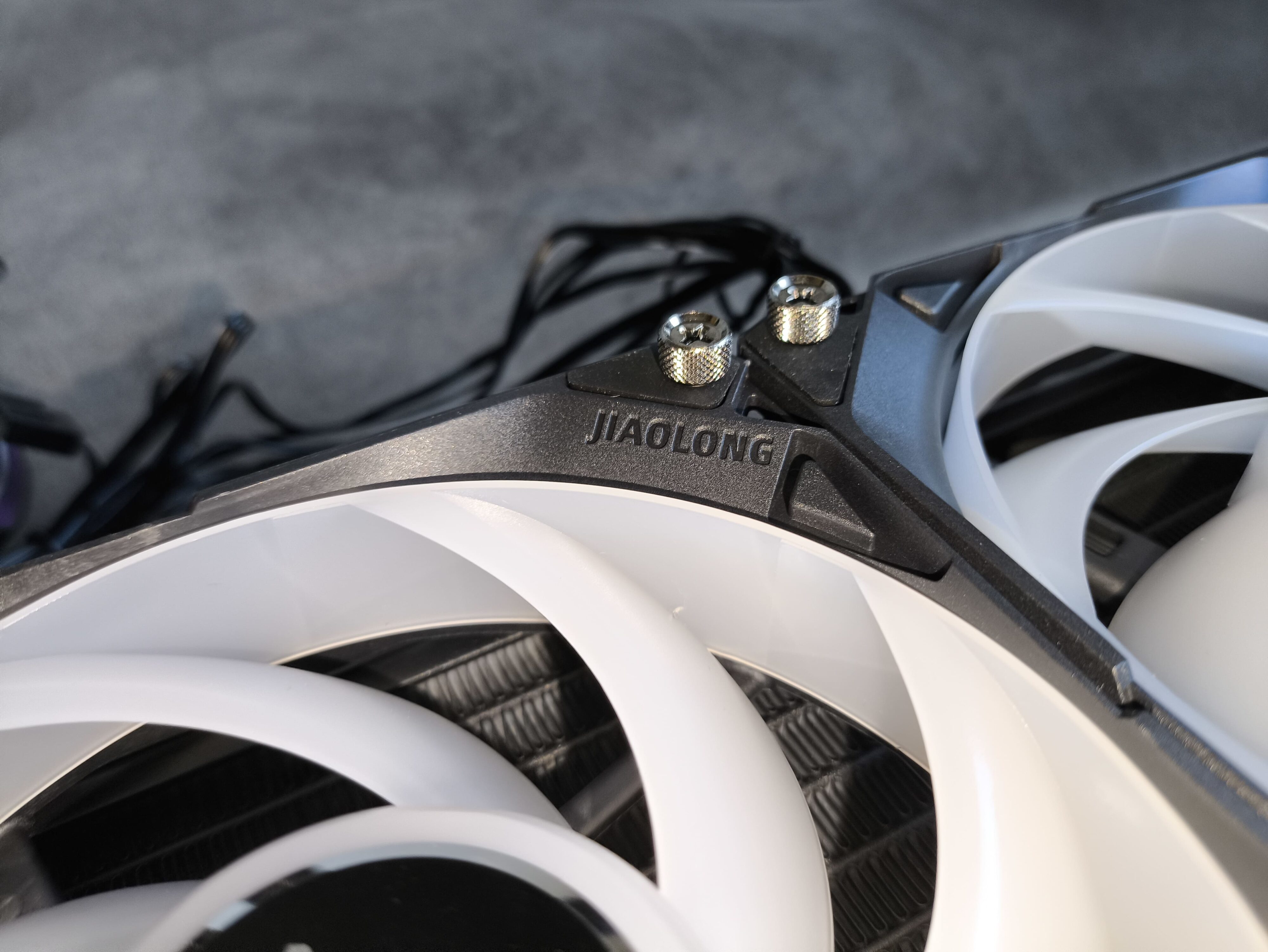 TComas LA200 360 - test chłodzenia AIO. Nowy gracz na polskim rynku chłodzeń procesorów. Czy testowane dziś chłodzenie jest godne uwagi?