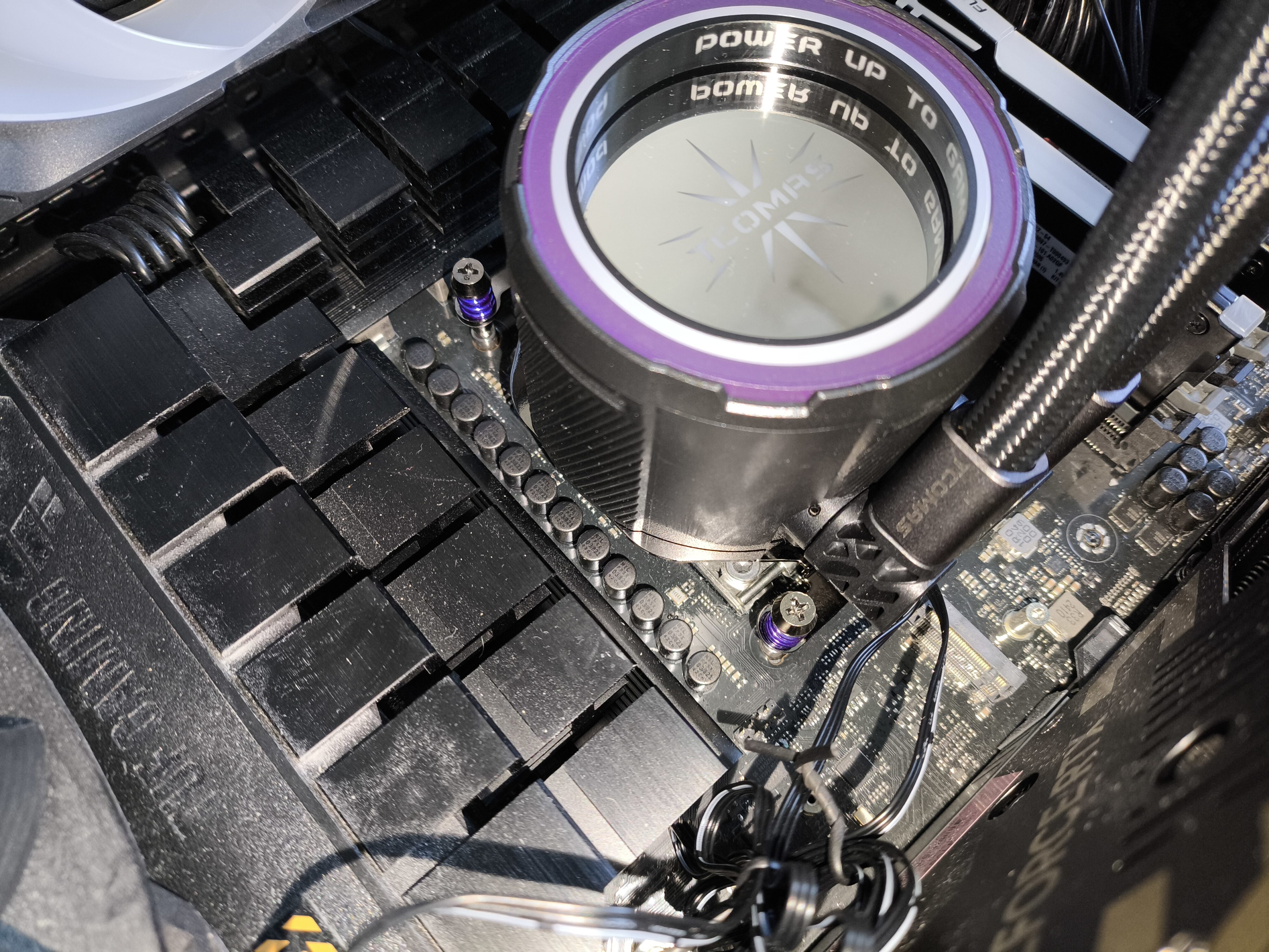 TComas LA200 360 - test chłodzenia AIO. Nowy gracz na polskim rynku chłodzeń procesorów. Czy testowane dziś chłodzenie jest godne uwagi?