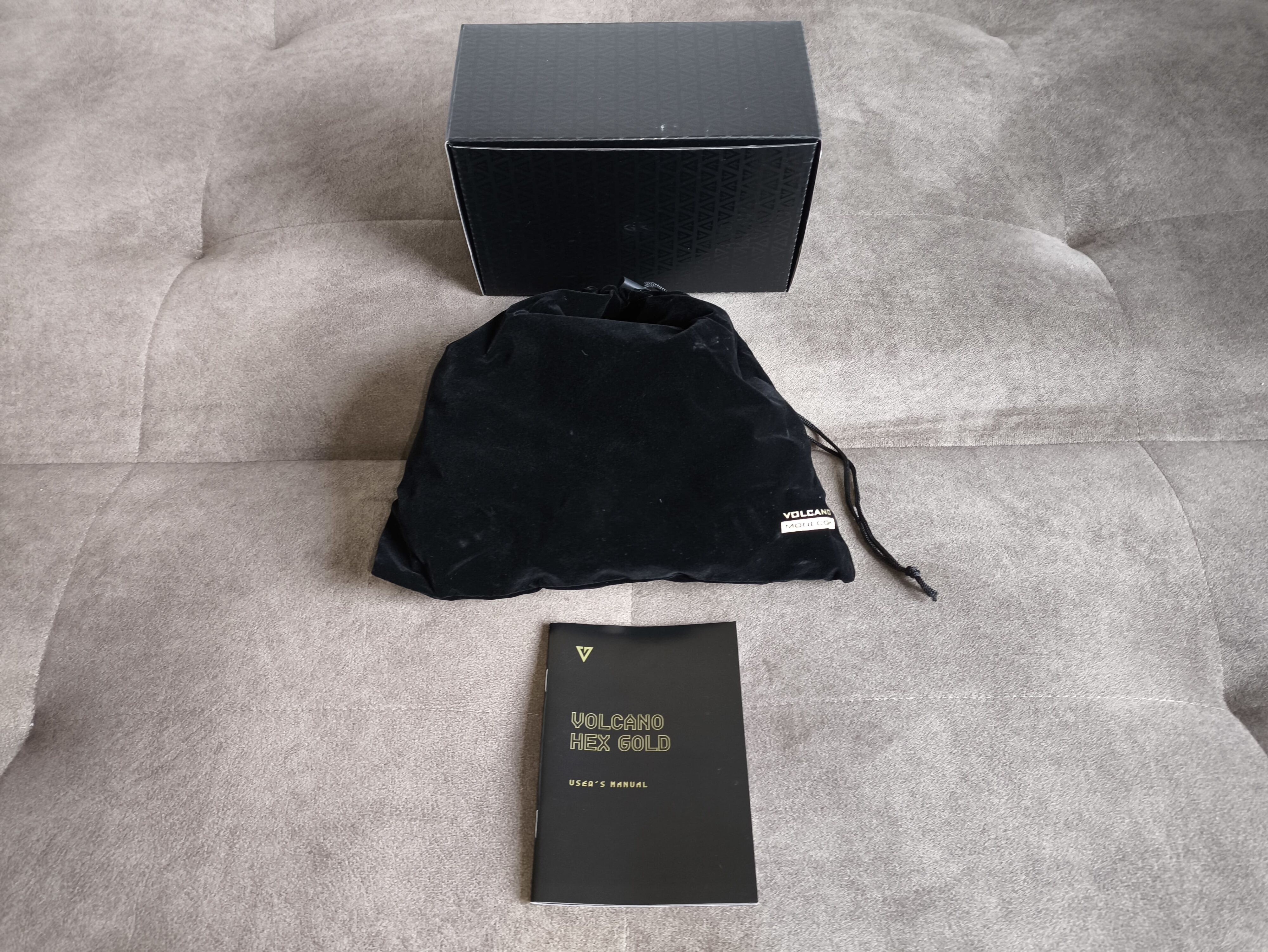 Modecom Volcano Hex 750W - recenzja zasilacza. Nowość w gamie marki Modecom oparta na podzespołach wysokiej jakości. Jest warty uwagi?