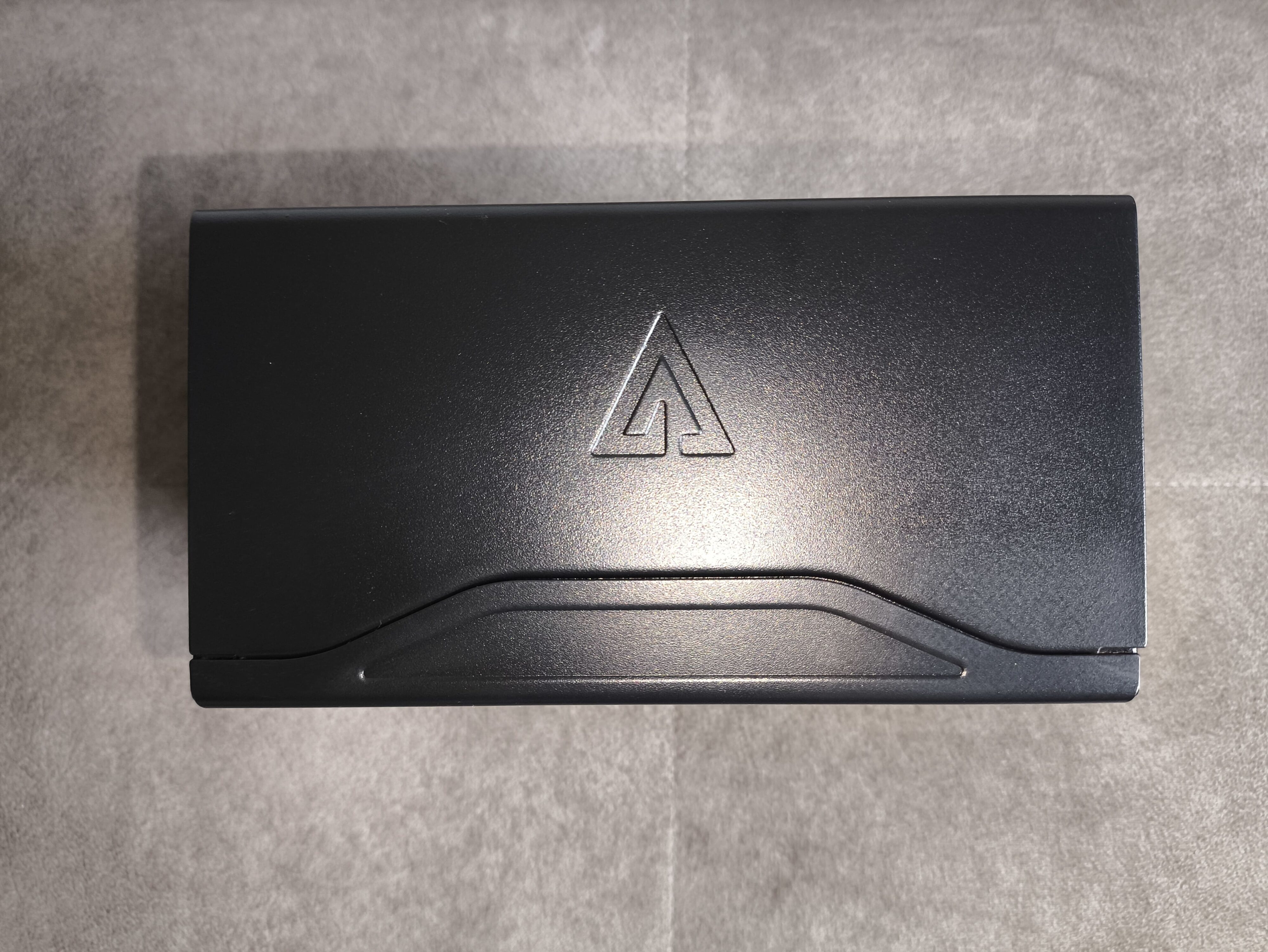 Modecom Volcano Hex 750W - recenzja zasilacza. Nowość w gamie marki Modecom oparta na podzespołach wysokiej jakości. Jest warty uwagi?