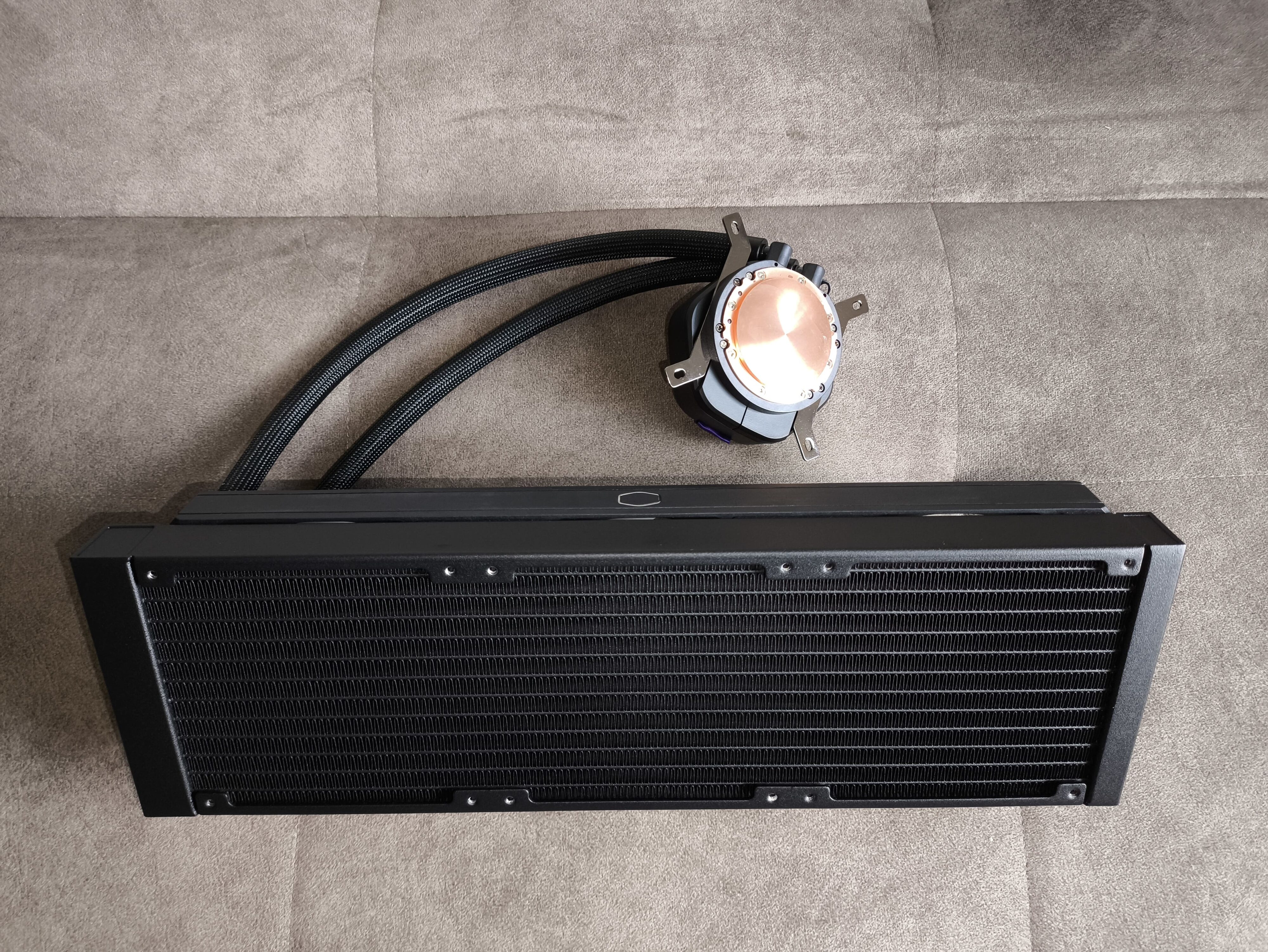 Cooler Master MasterLiquid 360 Atmos II - test chłodzenia AIO. Wydajne chodzenie zapewniające dużą customizację blokopompki