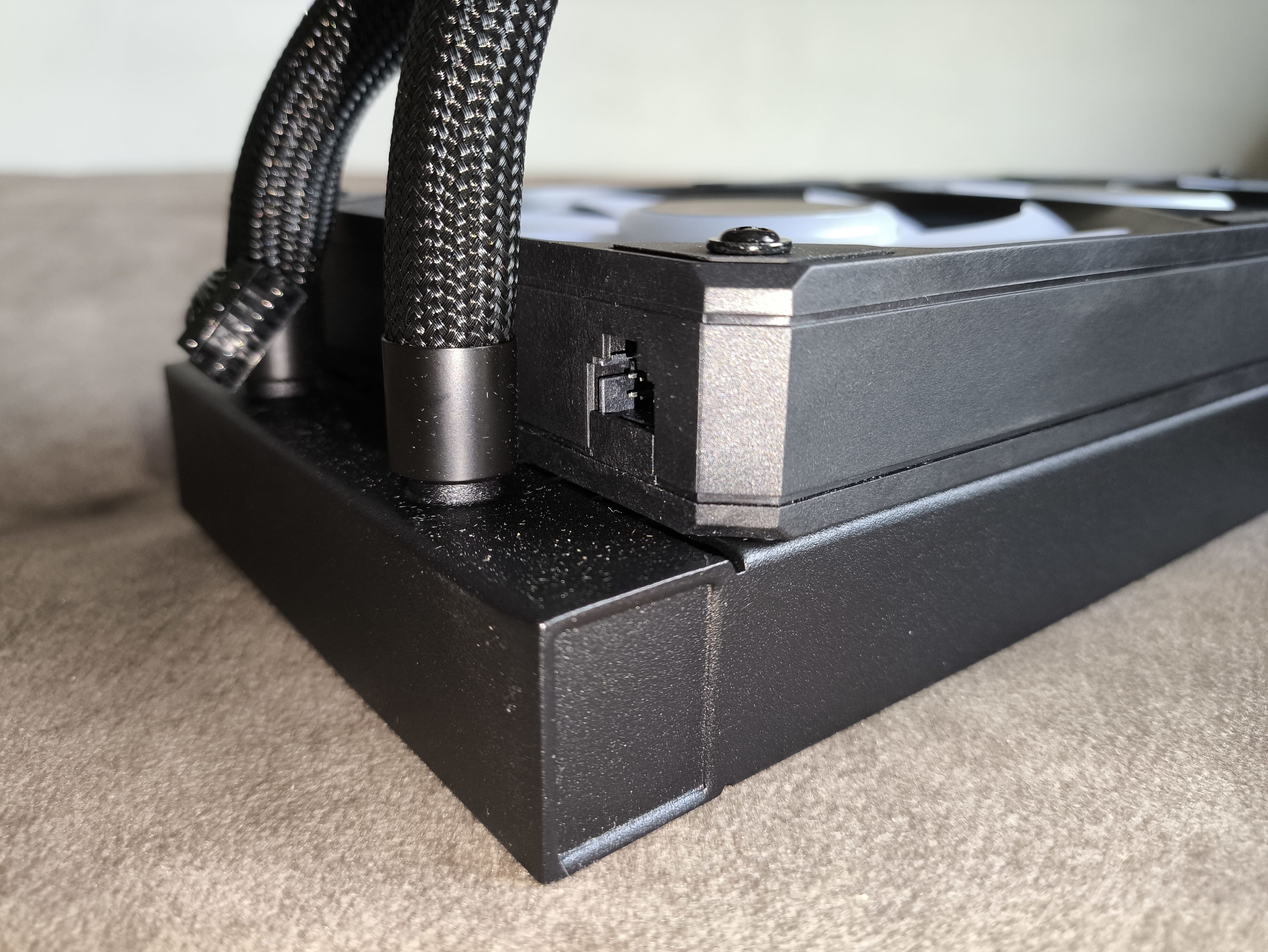 Cooler Master MasterLiquid 360 Atmos II - test chłodzenia AIO. Wydajne chodzenie zapewniające dużą customizację blokopompki