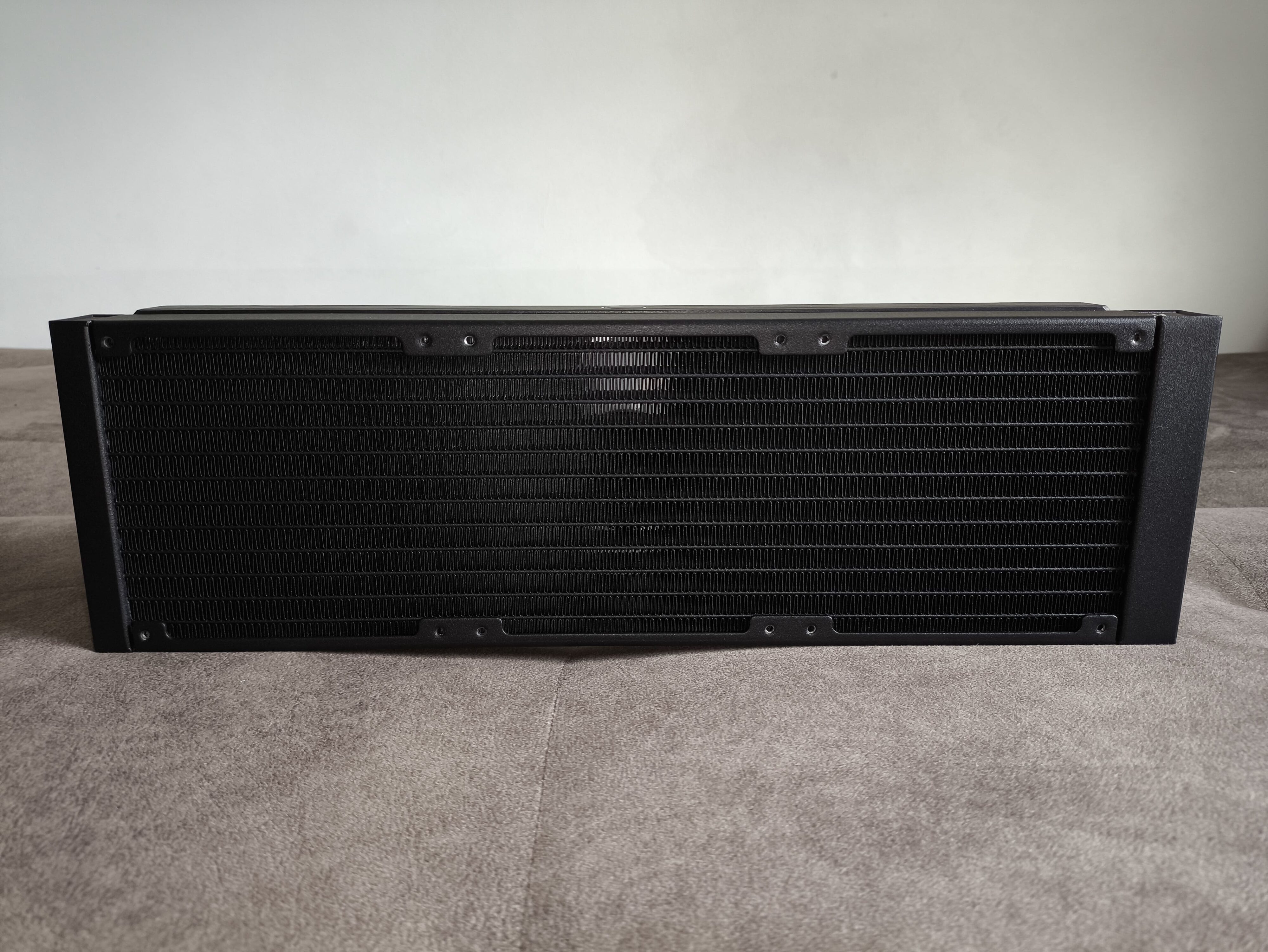 Cooler Master MasterLiquid 360 Atmos II - test chłodzenia AIO. Wydajne chodzenie zapewniające dużą customizację blokopompki