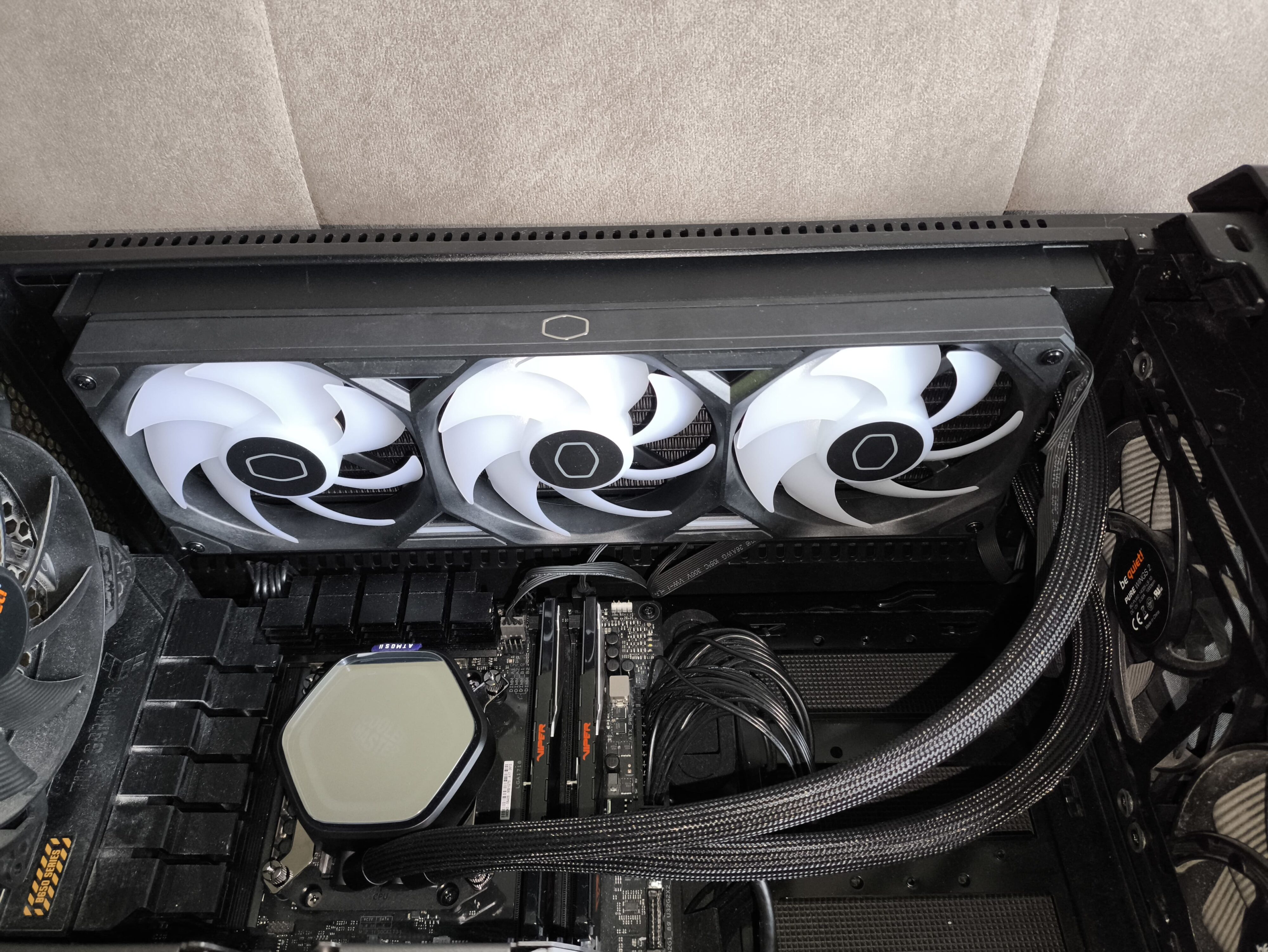 Cooler Master MasterLiquid 360 Atmos II - test chłodzenia AIO. Wydajne chodzenie zapewniające dużą customizację blokopompki