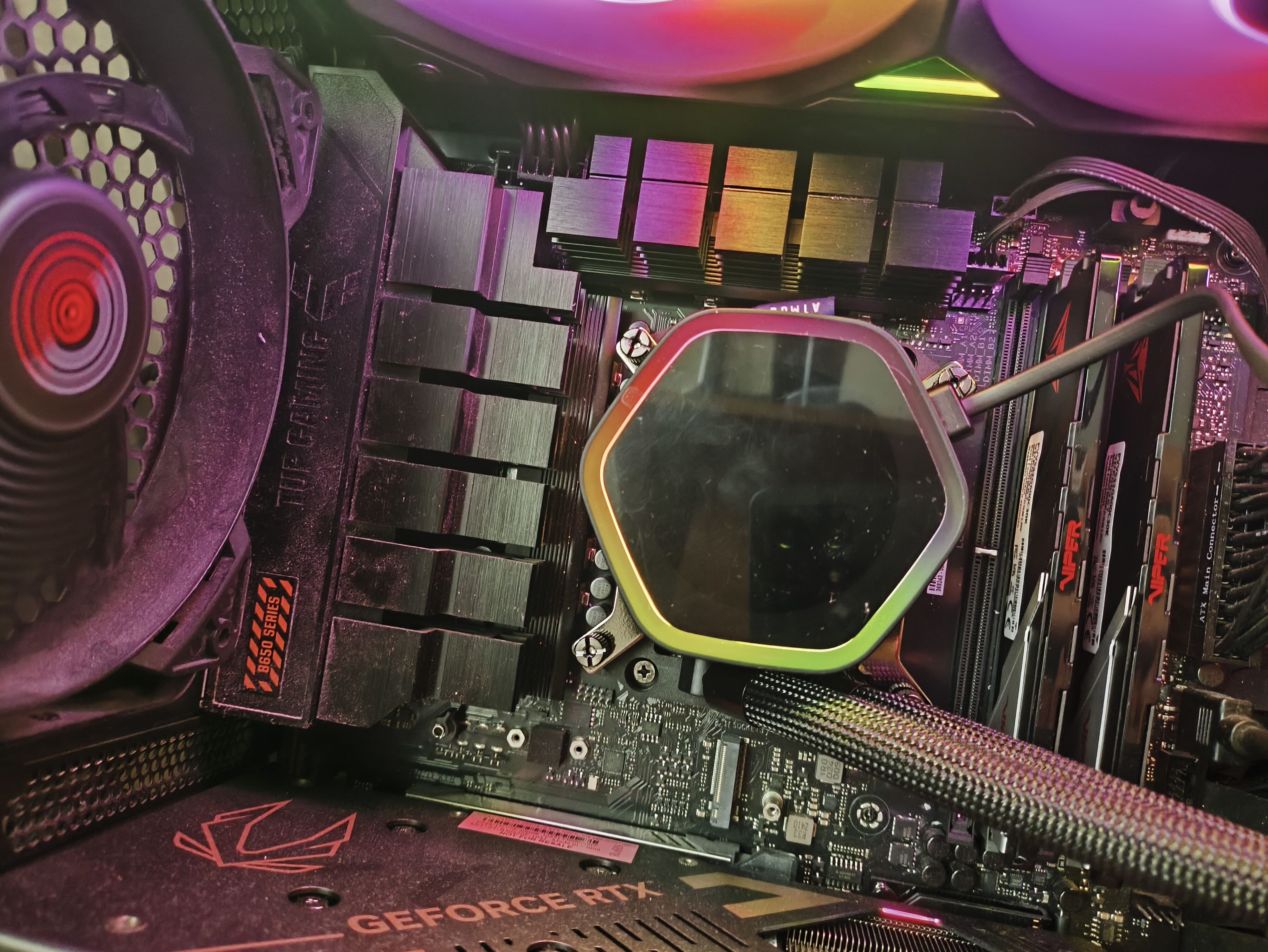 Cooler Master MasterLiquid 360 Atmos II - test chłodzenia AIO. Wydajne chodzenie zapewniające dużą customizację blokopompki