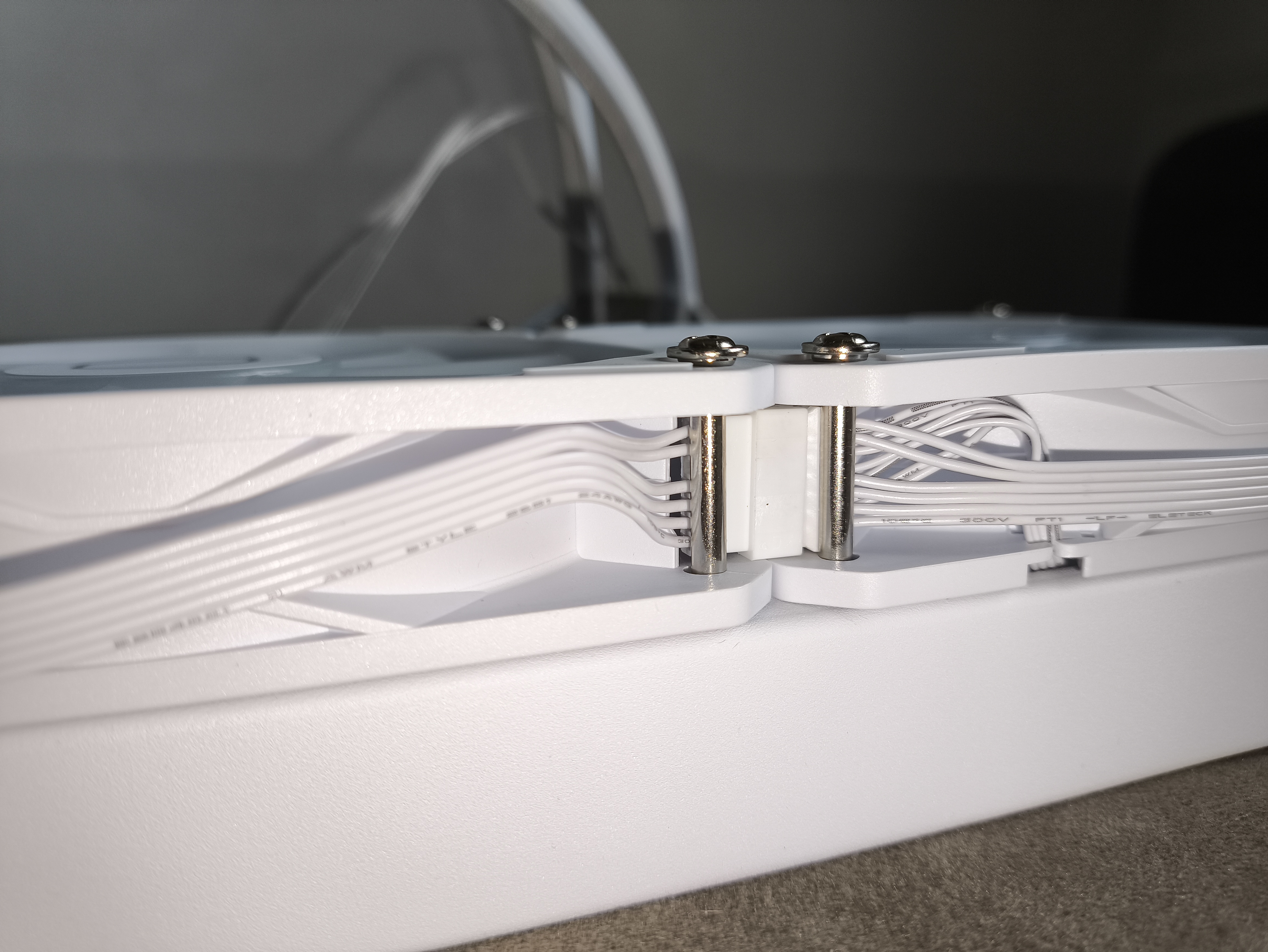 Cooler Master MasterLiquid 240 Core II White - test chłodzenia AIO. Wydajność taka sobie ale samo chłodzenie może spodobać się wielu osobom