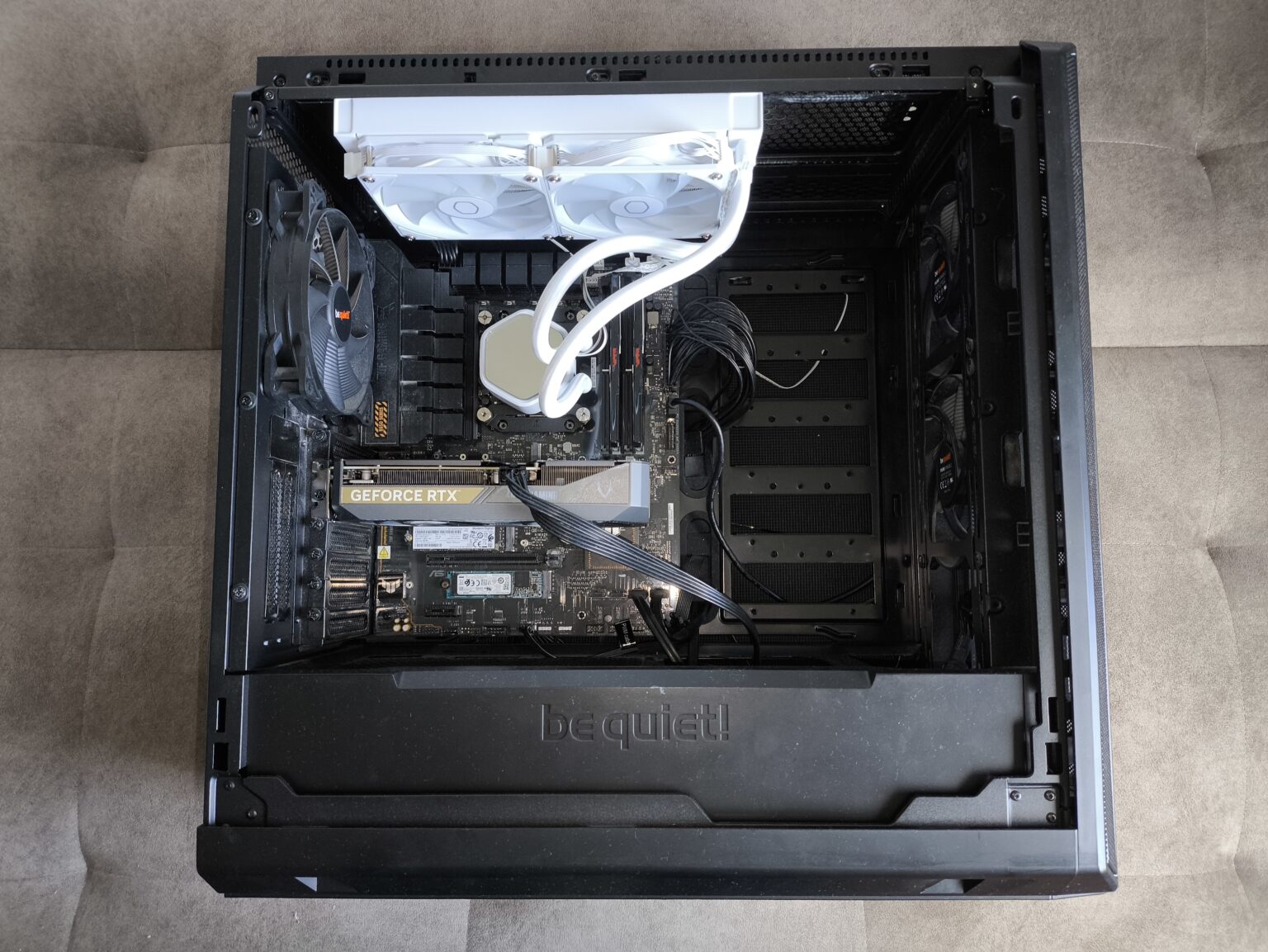 Cooler Master MasterLiquid 240 Core II White - test chłodzenia AIO. Wydajność taka sobie ale samo chłodzenie może spodobać się wielu osobom