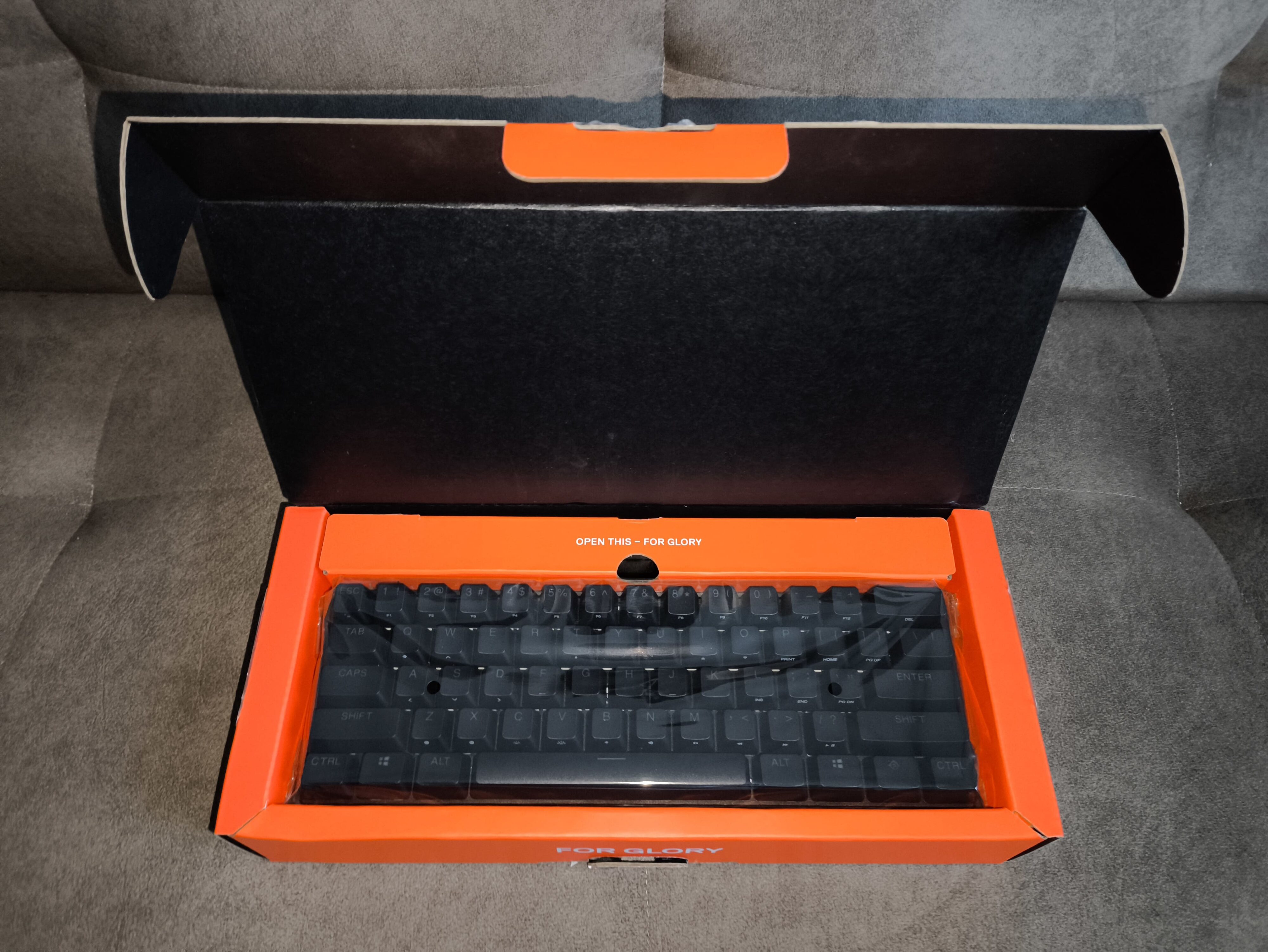 SteelSeries Apex Pro Mini Gen 3 - test klawiatury. Kontrola nad mikrometrami