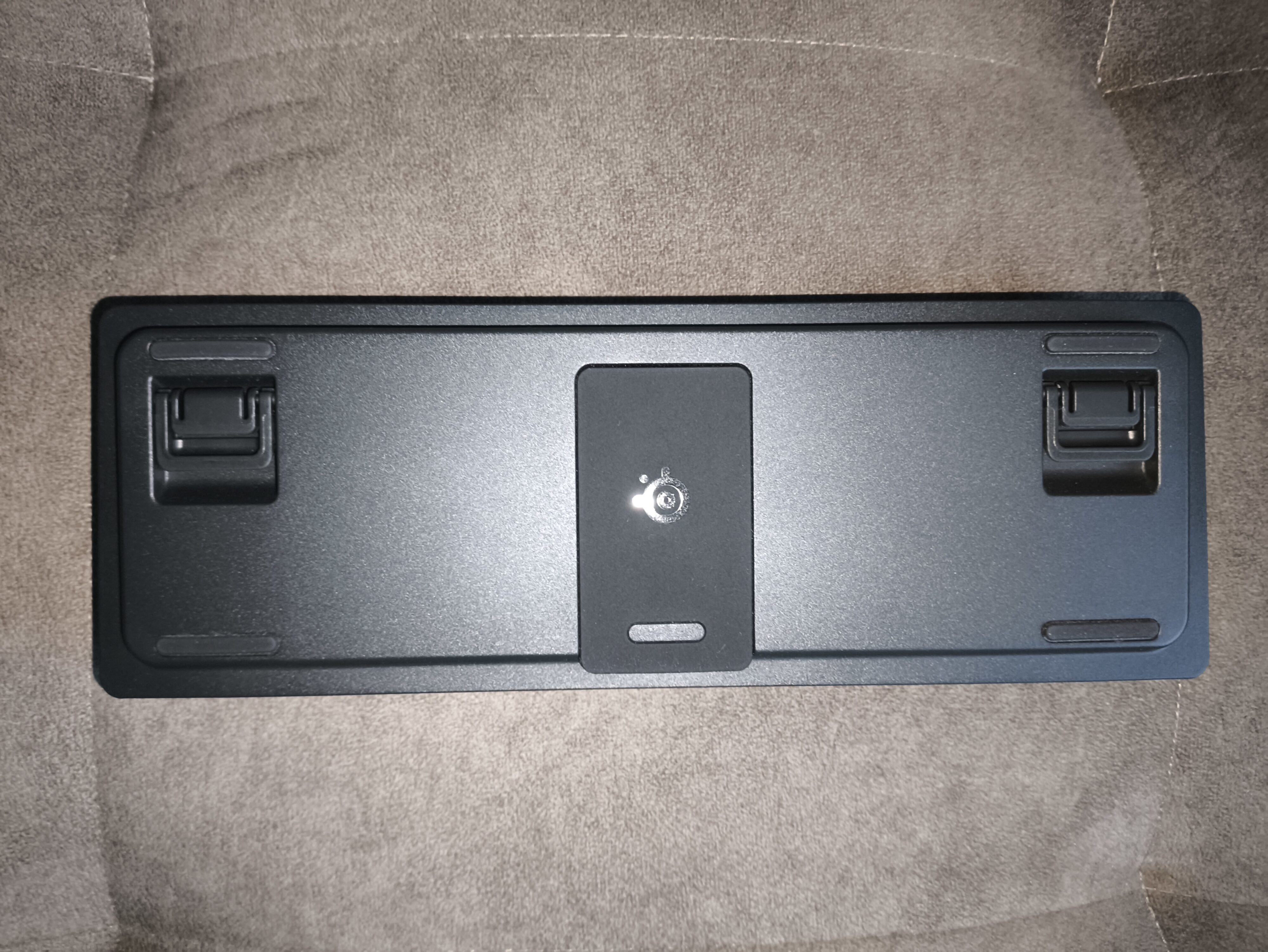 SteelSeries Apex Pro Mini Gen 3 - test klawiatury. Kontrola nad mikrometrami