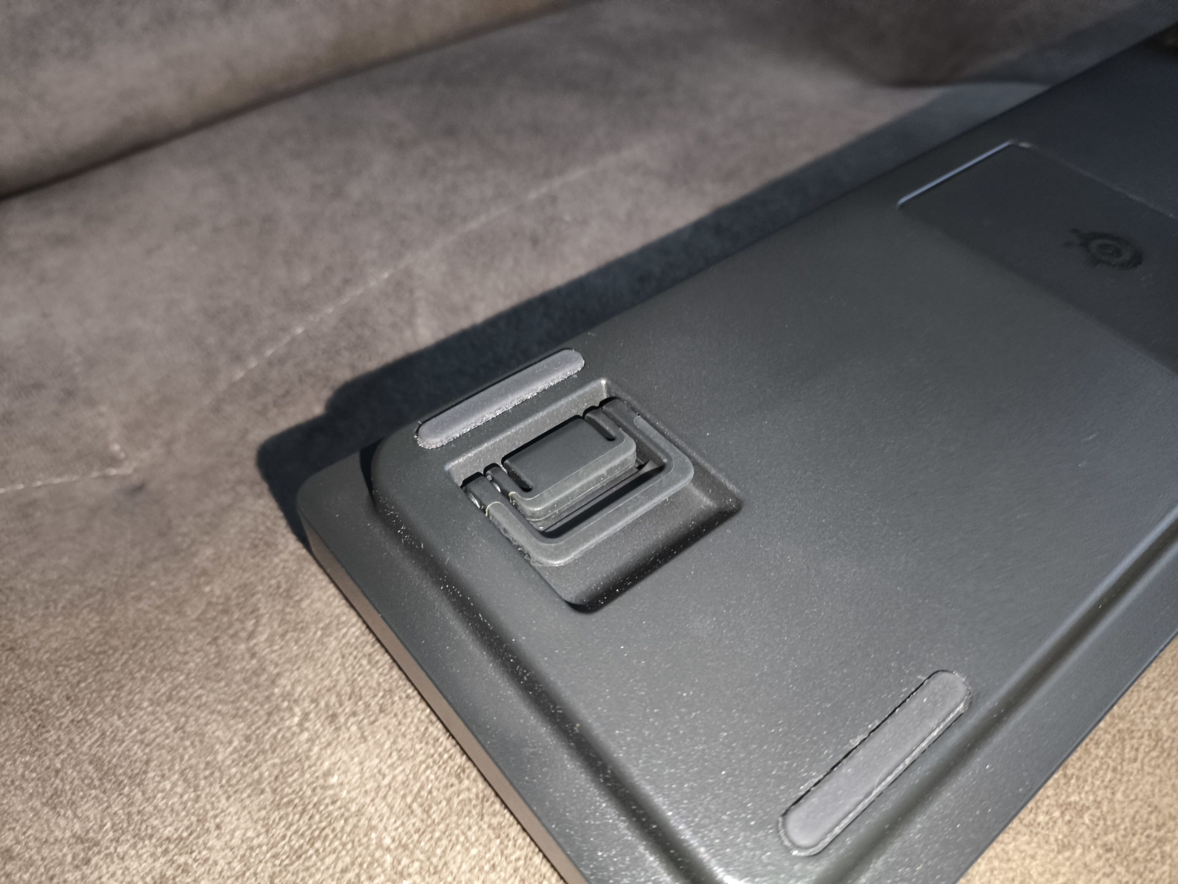 SteelSeries Apex Pro Mini Gen 3 - test klawiatury. Kontrola nad mikrometrami