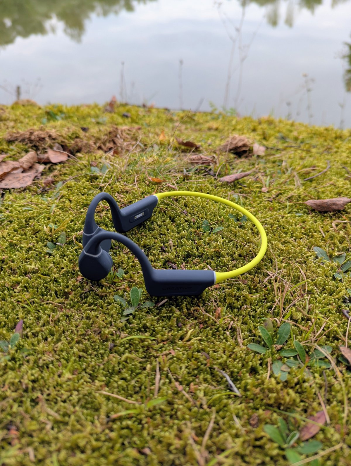 Słuchawki kostne idealne do biegania i na siłownię - Recenzja Creative Outlier Free+