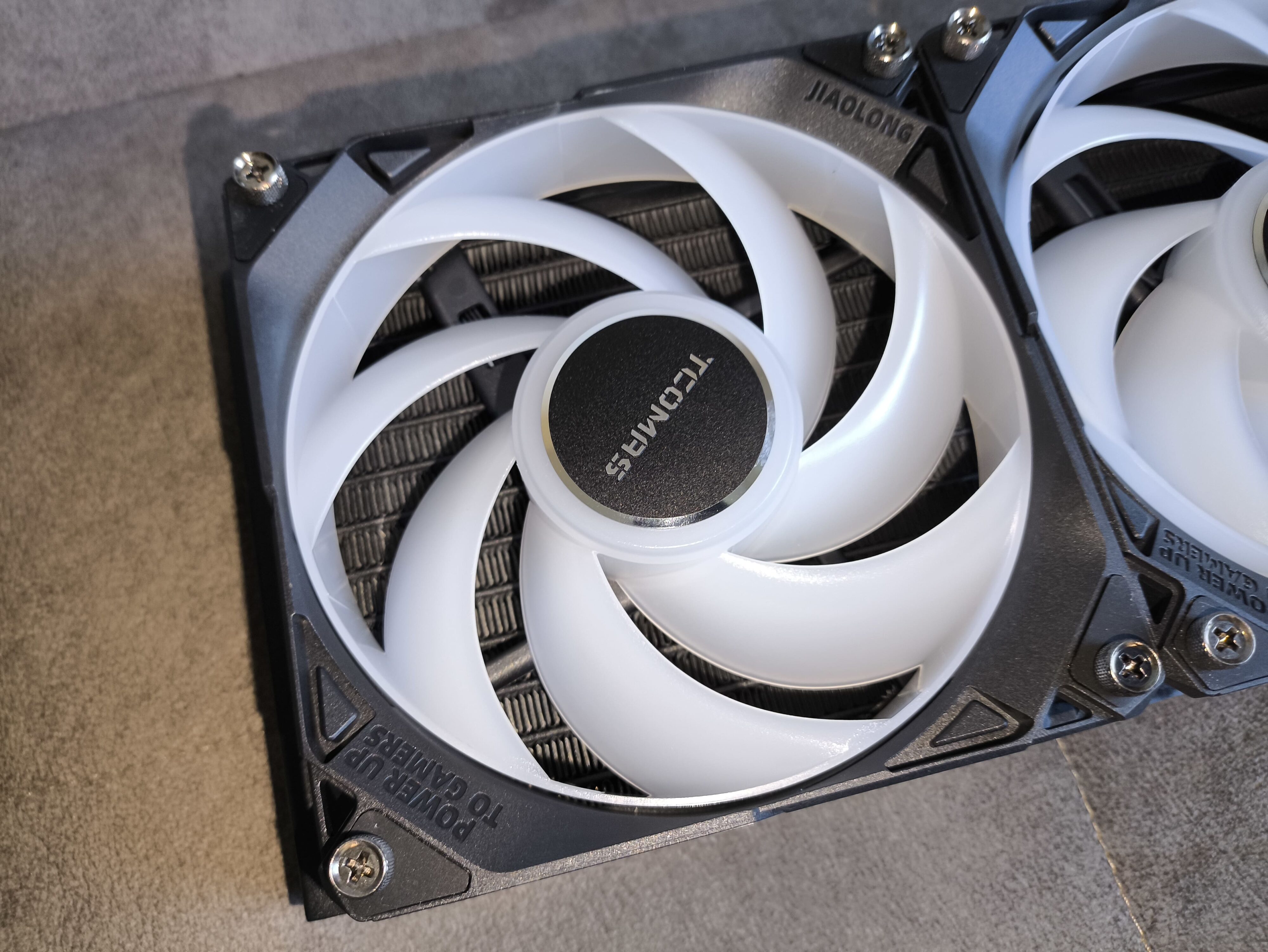 TComas LA200 360 - test chłodzenia AIO. Nowy gracz na polskim rynku chłodzeń procesorów. Czy testowane dziś chłodzenie jest godne uwagi?