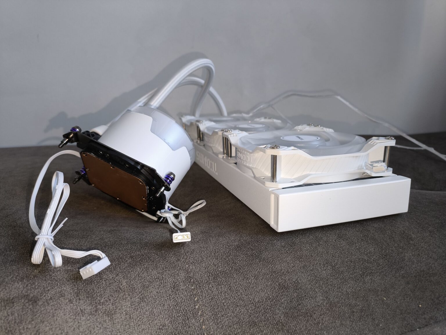 TComas LE100 360 - test chłodzenia AIO. Jest tanio, a wydajnością zawstydza dużo droższych modeli