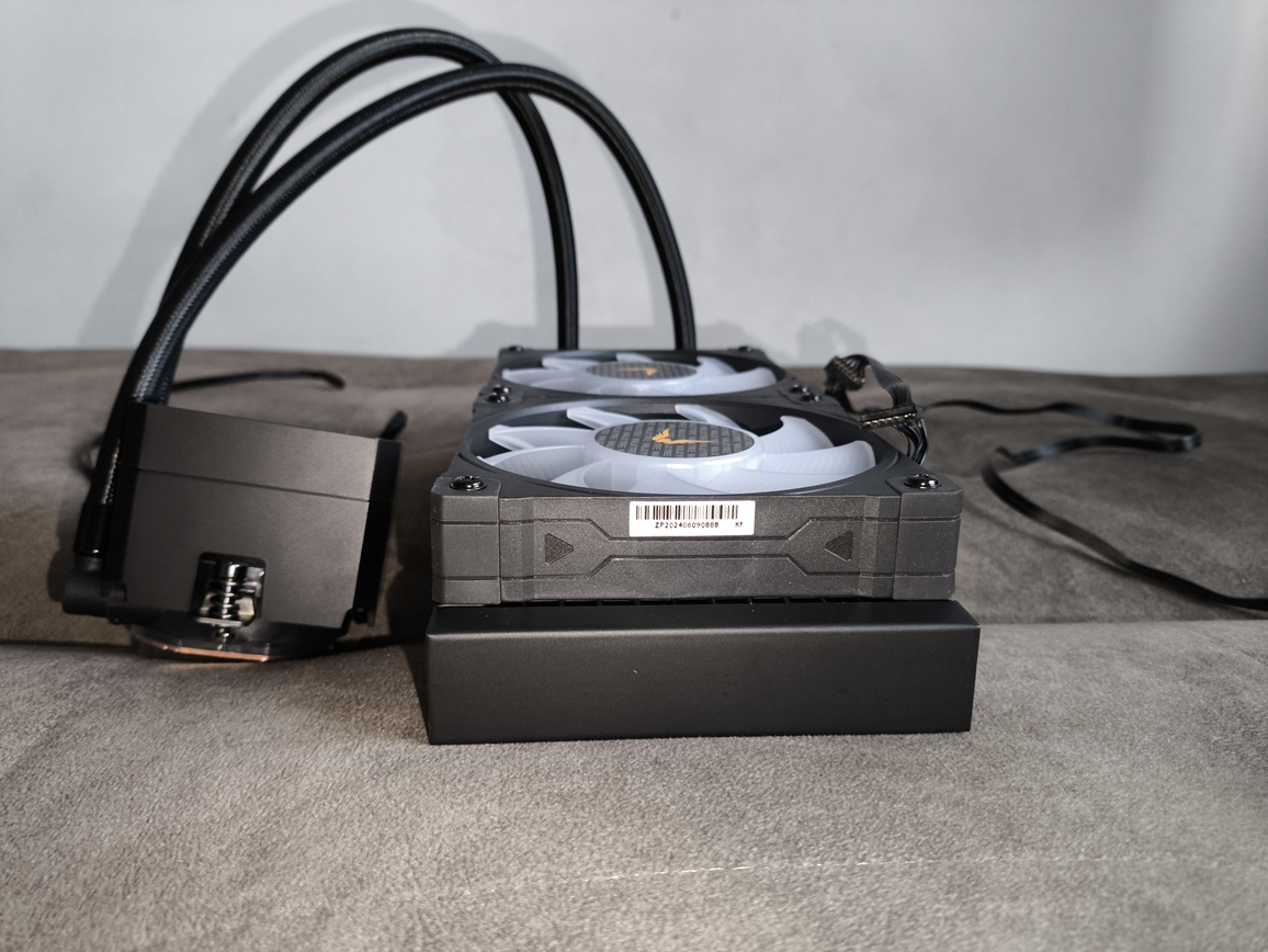 Valkyrie V240 Lite Black ARGB - test chłodzenia AIO. Jak na 240 mm jest naprawdę wydajnie