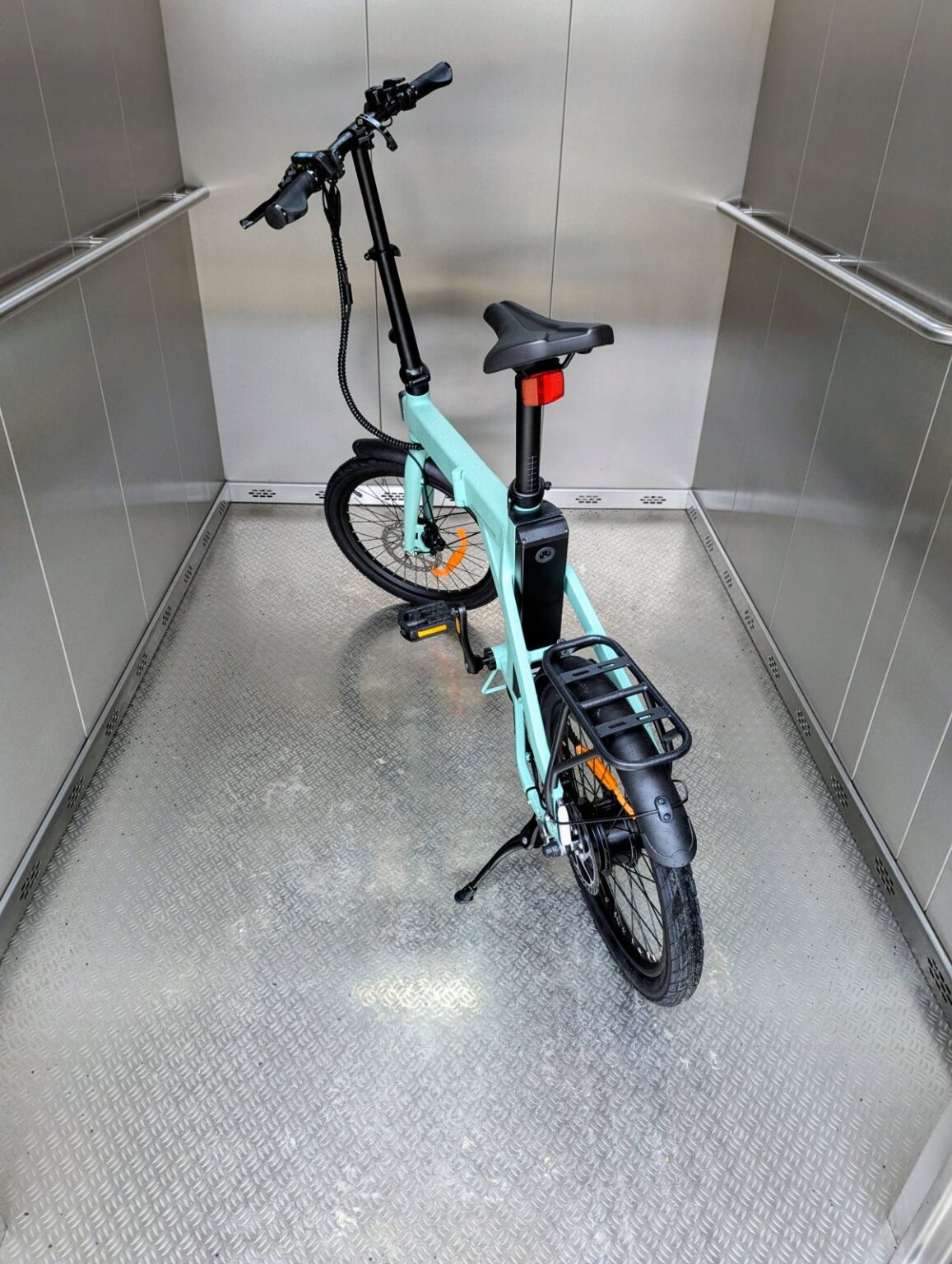 Kompaktowy rower elektryczny do miasta - Recenzja ENGWE P20