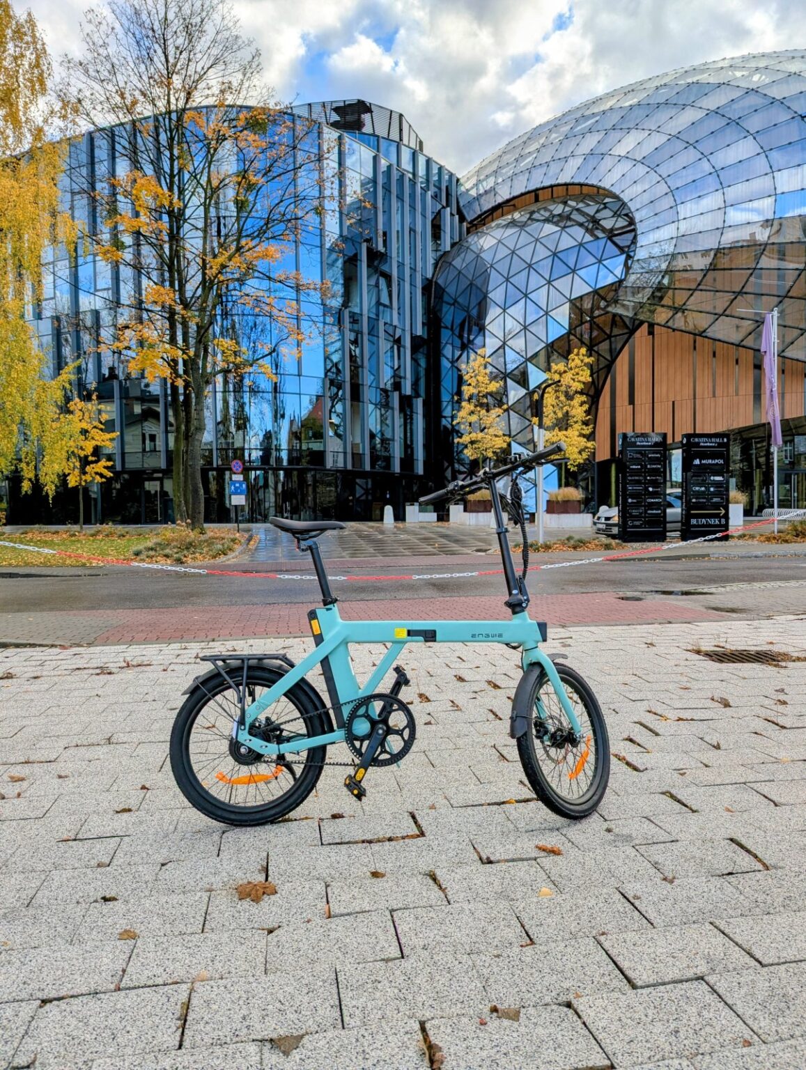 Kompaktowy rower elektryczny do miasta - Recenzja ENGWE P20