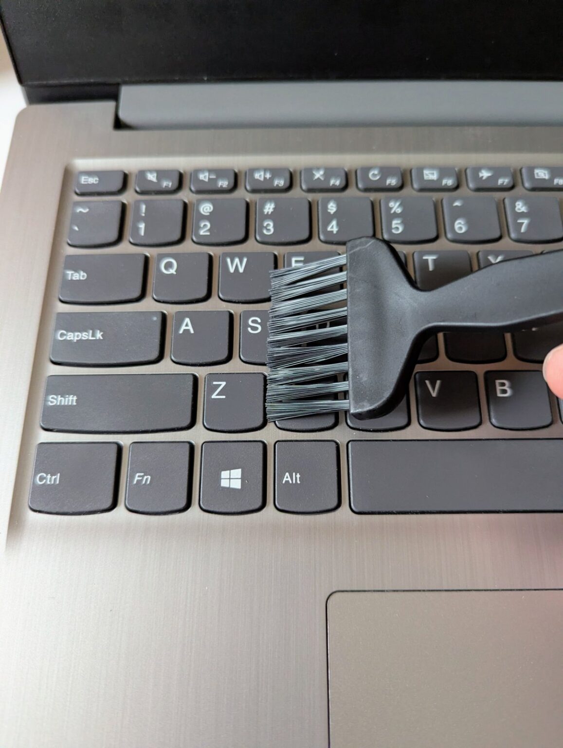 Jedna dmuchawa, by wyczyścić wszystko - Recenzja Mozos XB2-MAX