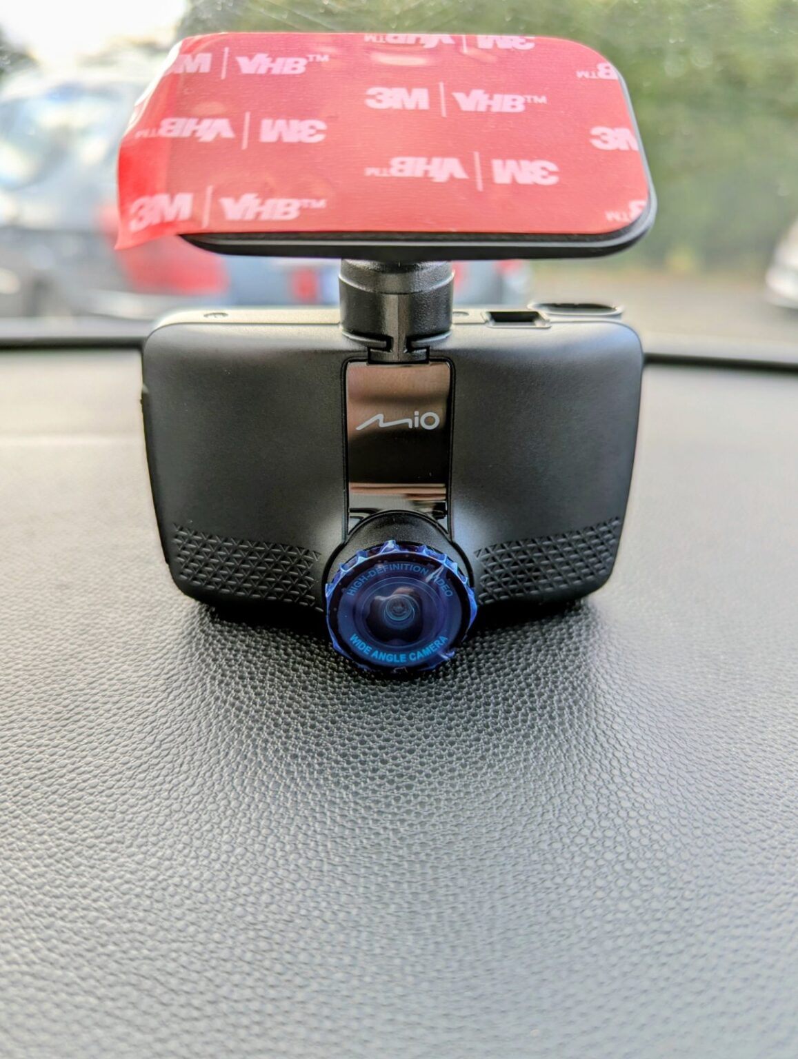 Teraz już żaden parking nam nie straszny - Recenzja wideorejestratora MiVue 803W Pro