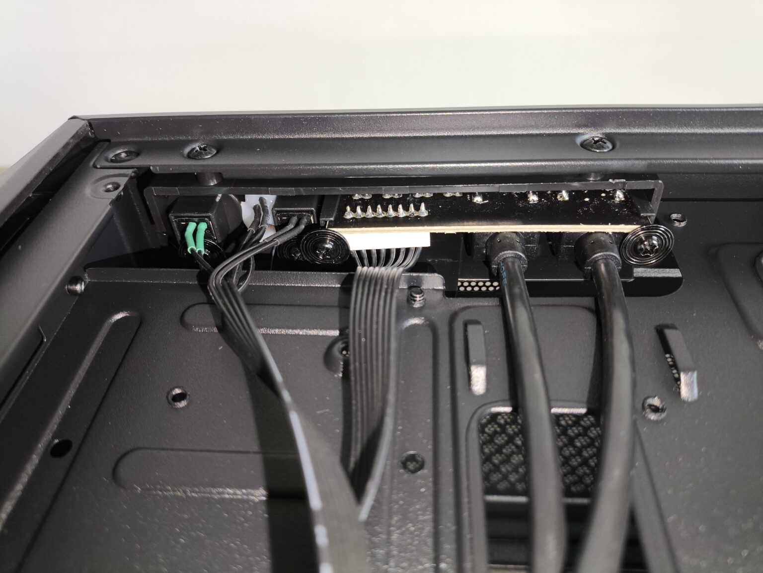 Krux Heko - test obudowy. Ciut za drogo