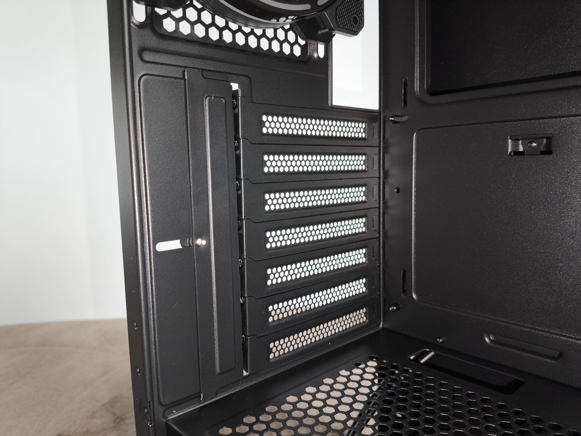 Krux Heko - test obudowy. Ciut za drogo