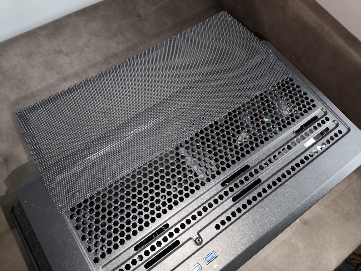 Krux Heko - test obudowy. Ciut za drogo