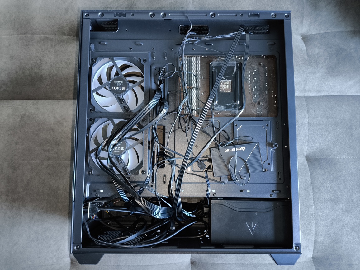 Chieftec Vista - test obudowy. Jest tanio ale nie jest jednocześnie tandetnie