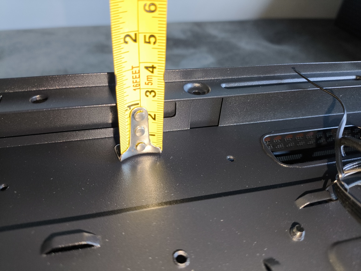 Chieftec Vista - test obudowy. Jest tanio ale nie jest jednocześnie tandetnie