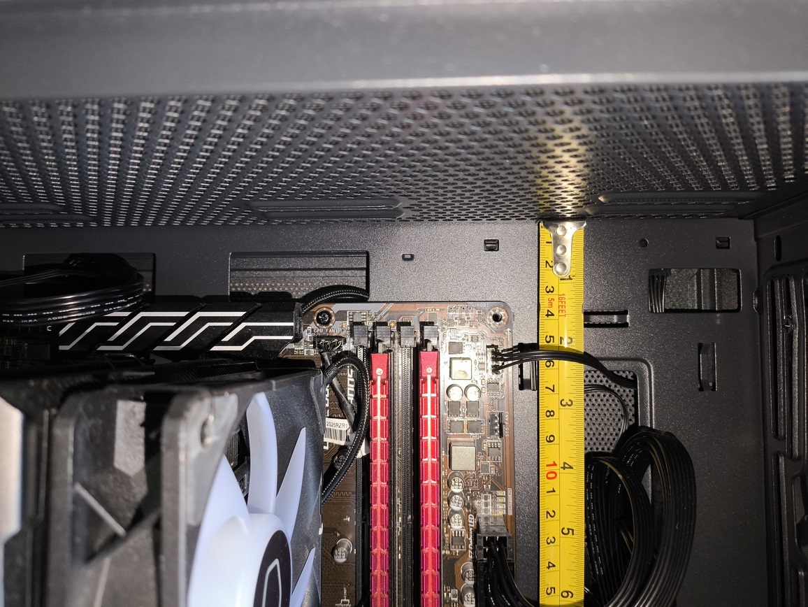 Chieftec Vista - test obudowy. Jest tanio ale nie jest jednocześnie tandetnie